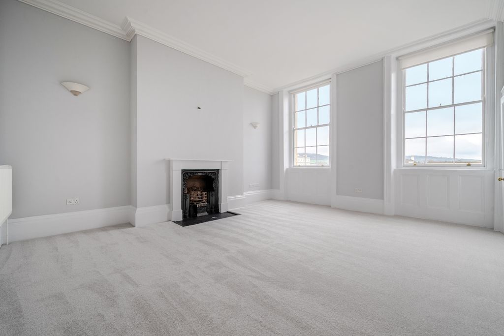 Additional image 14 of 6 bed town house to rentSuffolk Square, Cheltenham GL50