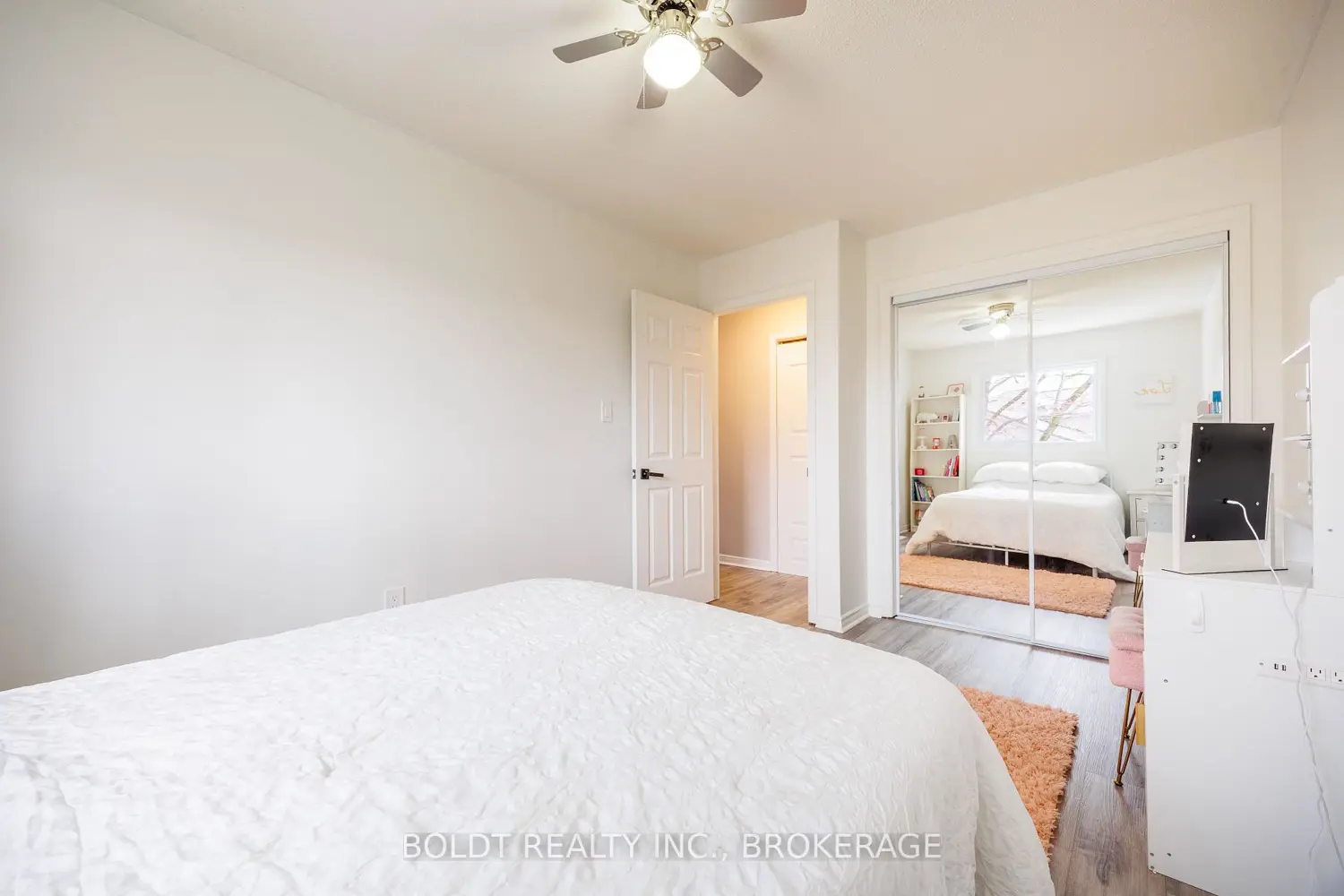 Additional image 6 of 5080 Mantree Court
