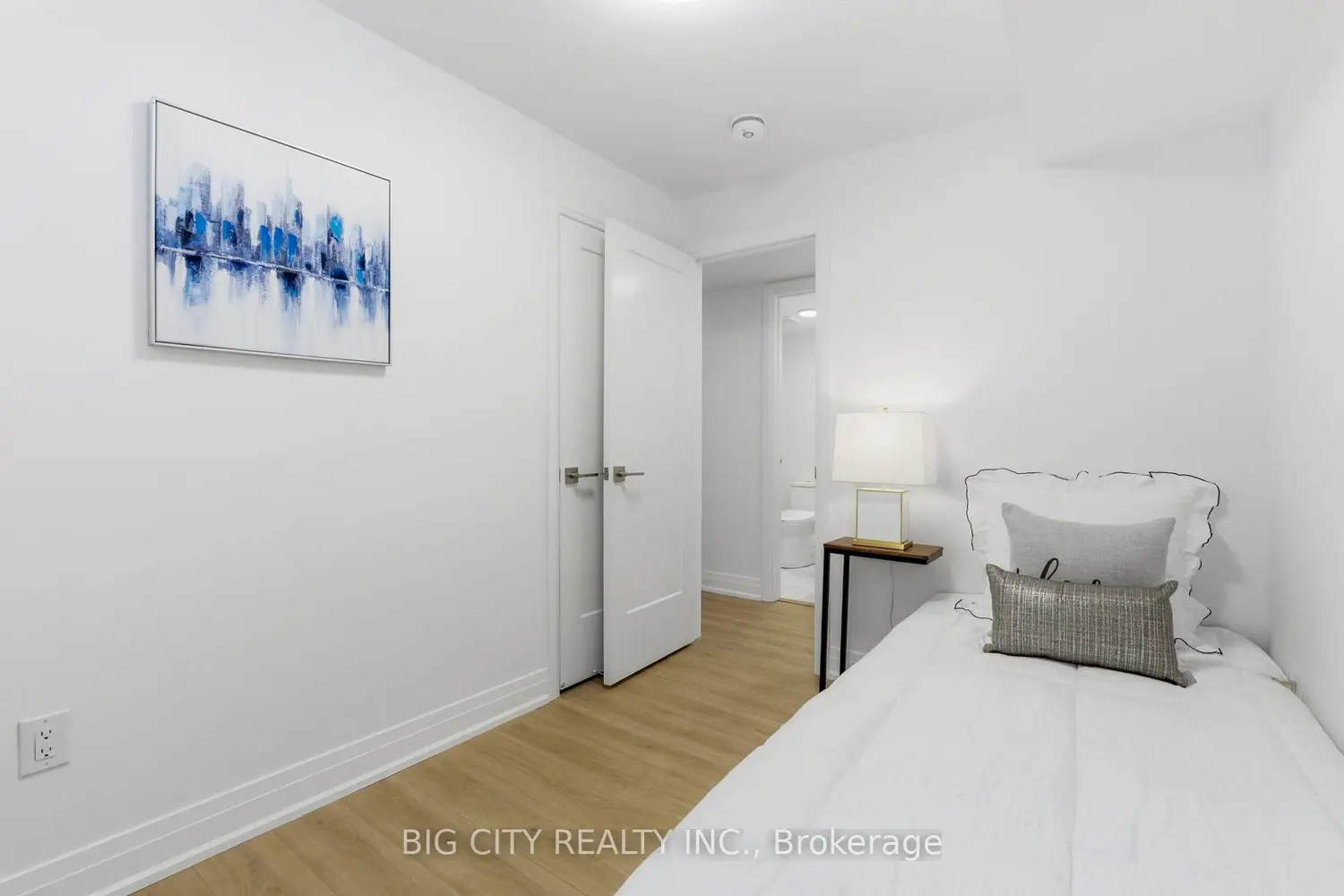 Additional image 10 of 68 Westholme Avenue 1