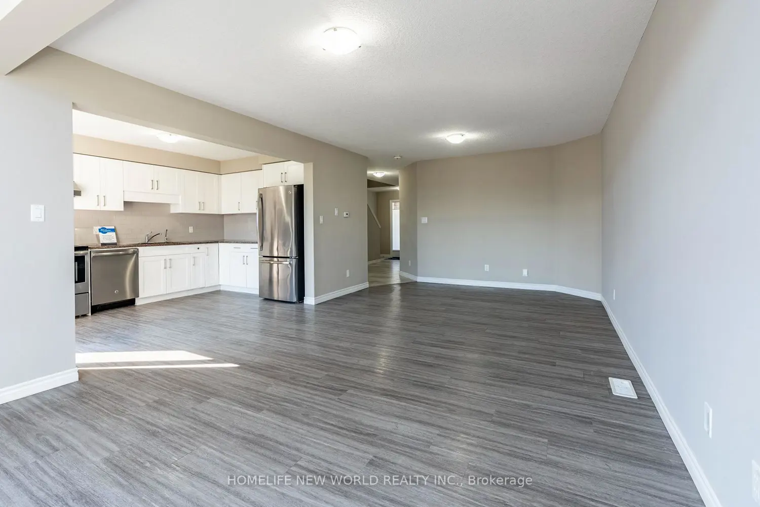 Additional image 7 of 452 Avens Street