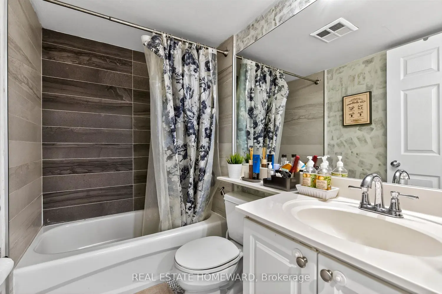Additional image 7 of 30 Harrison Garden Boulevard 602