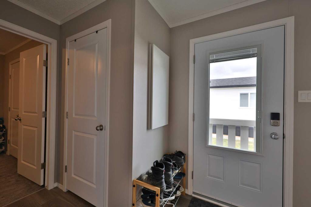 Additional image 3 of 5021 Applewood Road, Coaldale, AB, T1M 0C6