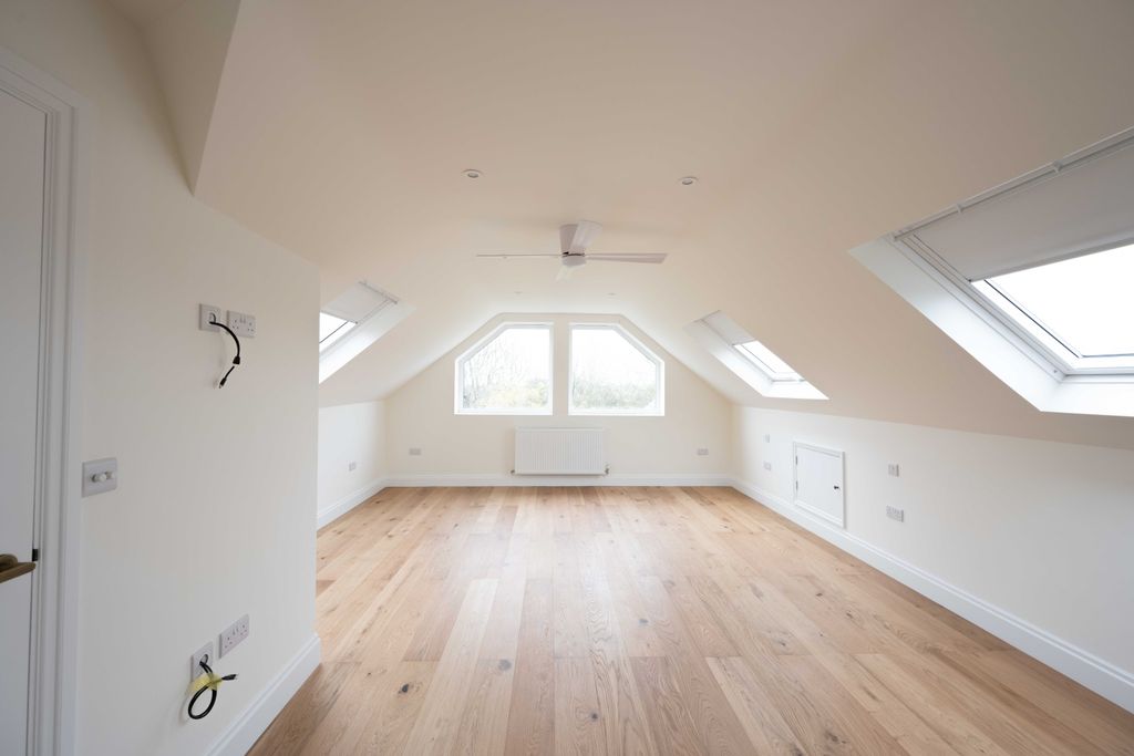 Additional image 17 of 5 bed detached house to rentNew Church Road, Hove BN3