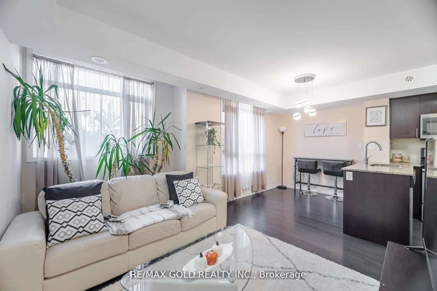 Additional image 9 of 80 Orchid Place 317