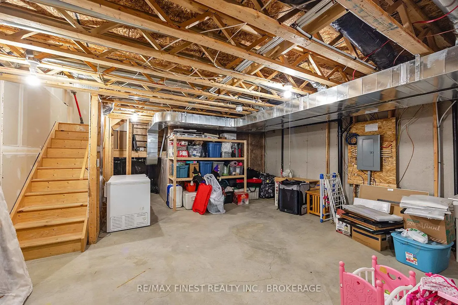 Additional image 17 of 1395 Tremont Drive