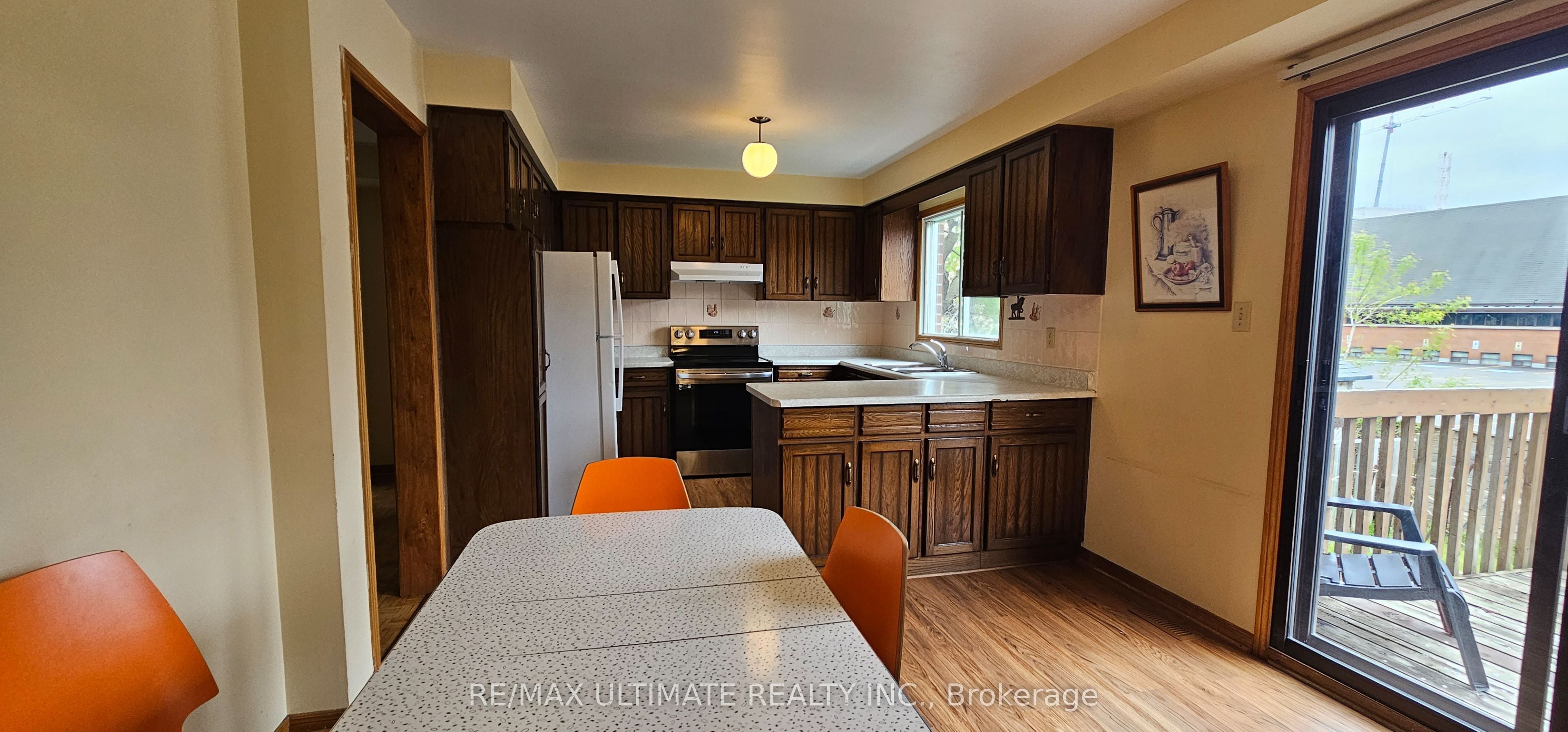 Additional image 4 of Main Floor-1282 Dexter Crescent, Mississauga, ON, L5G 4R6