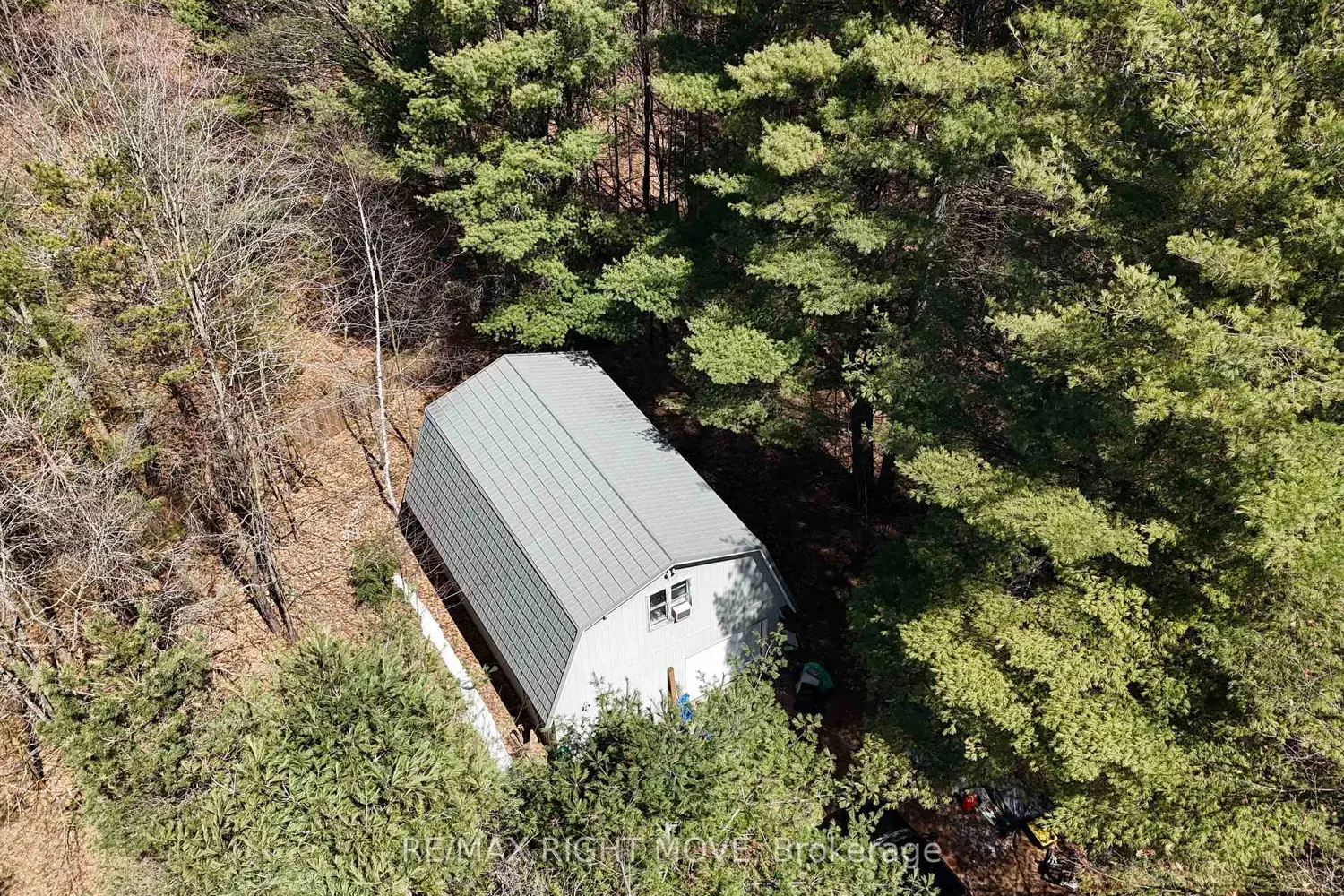 Additional image 9 of 4041 Wainman Line