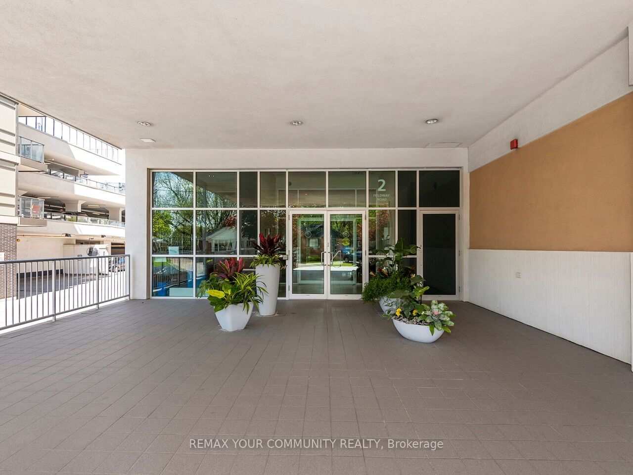 Additional image 3 of 601-2 Fieldway Road, Toronto, ON, M8Z 0B9