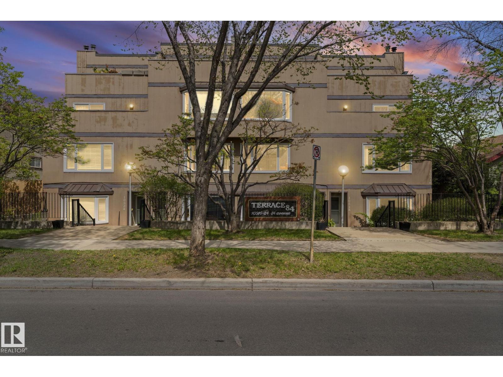 10518 84 Avenue NW, Edmonton, AB, T6E2H4