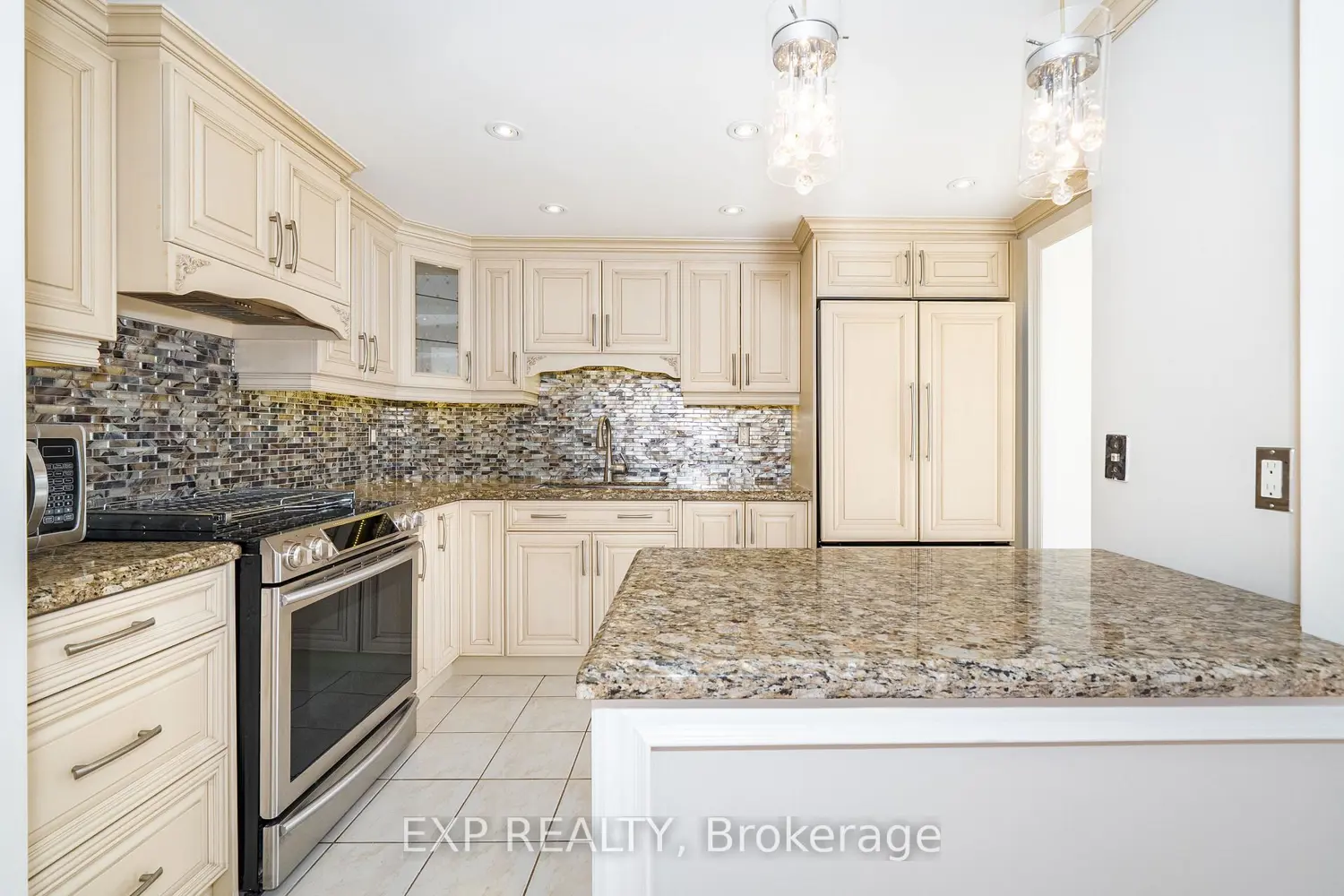 Additional image 7 of 30 Harding Boulevard 404