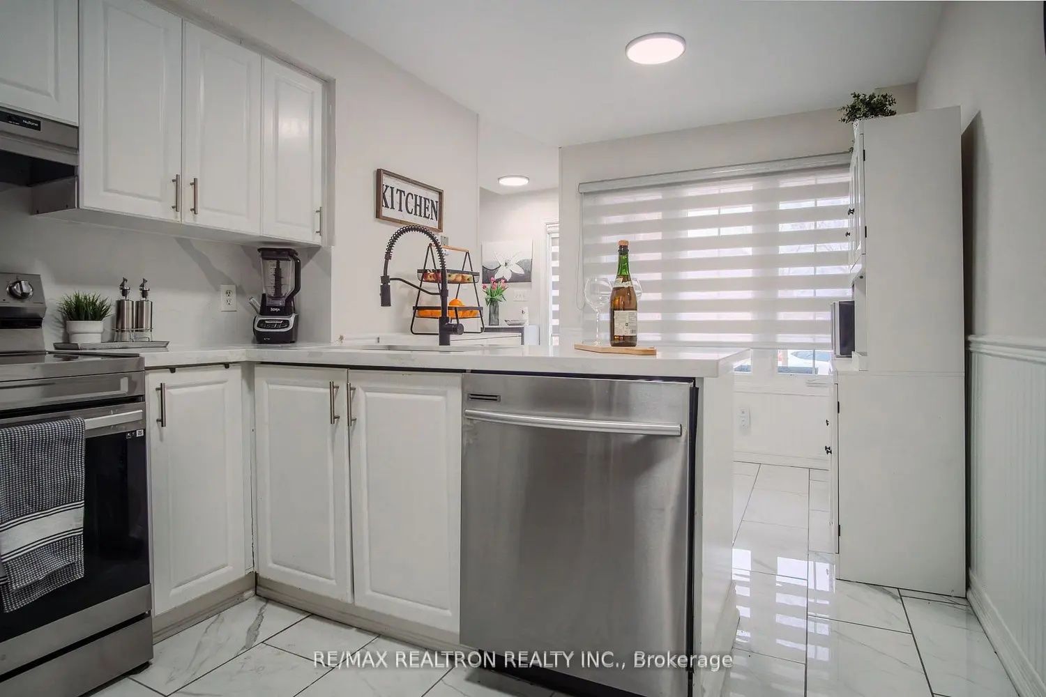 Additional image 7 of 1039 Rowntree Crescent