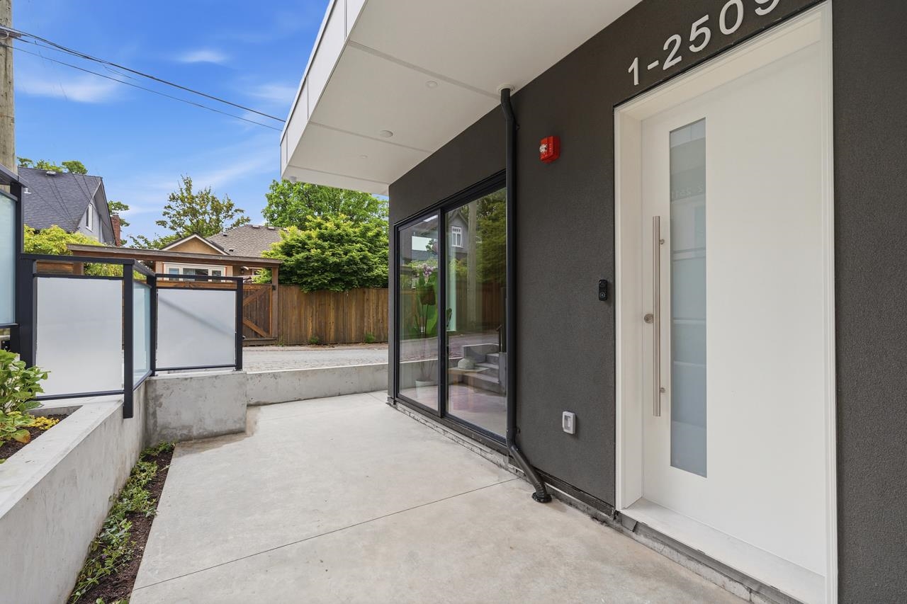 Additional image 3 of 1-2509 Kitchener Street, Vancouver, BC, V5K 3C7
