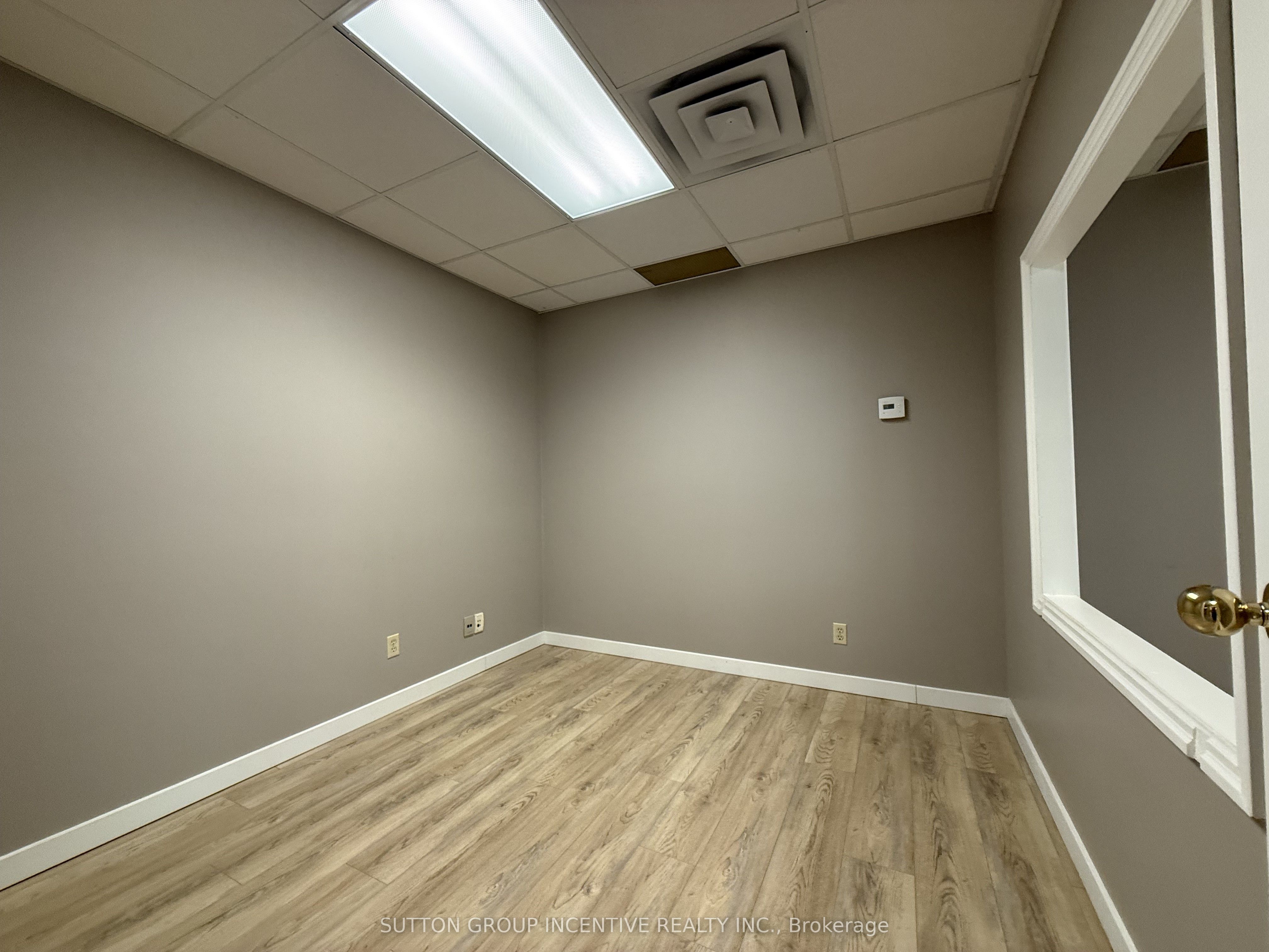 Additional image 6 of 11-47 Harley Court, Barrie, ON, L4N 8V4