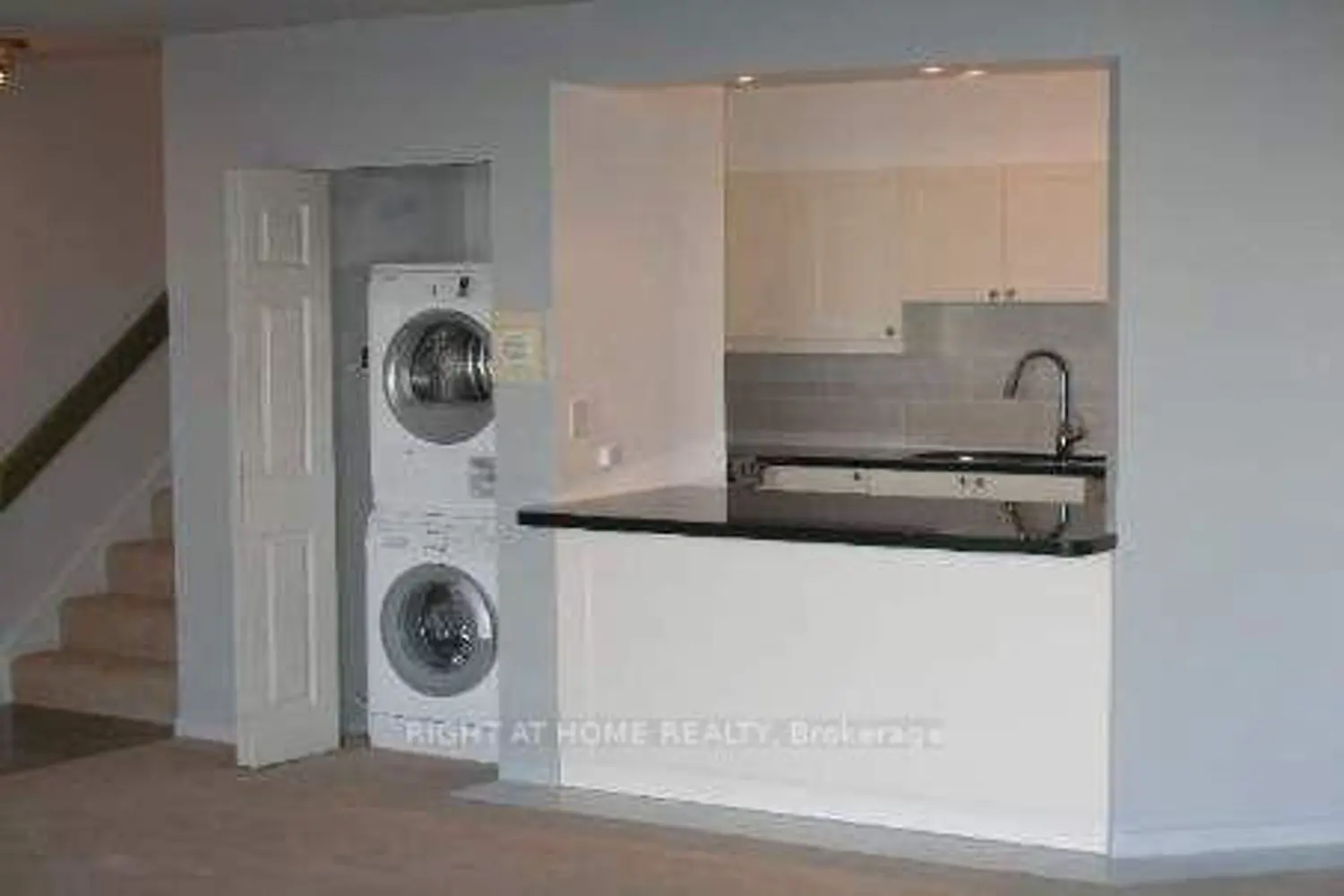 Additional image 4 of 33 Harbour Square 1803