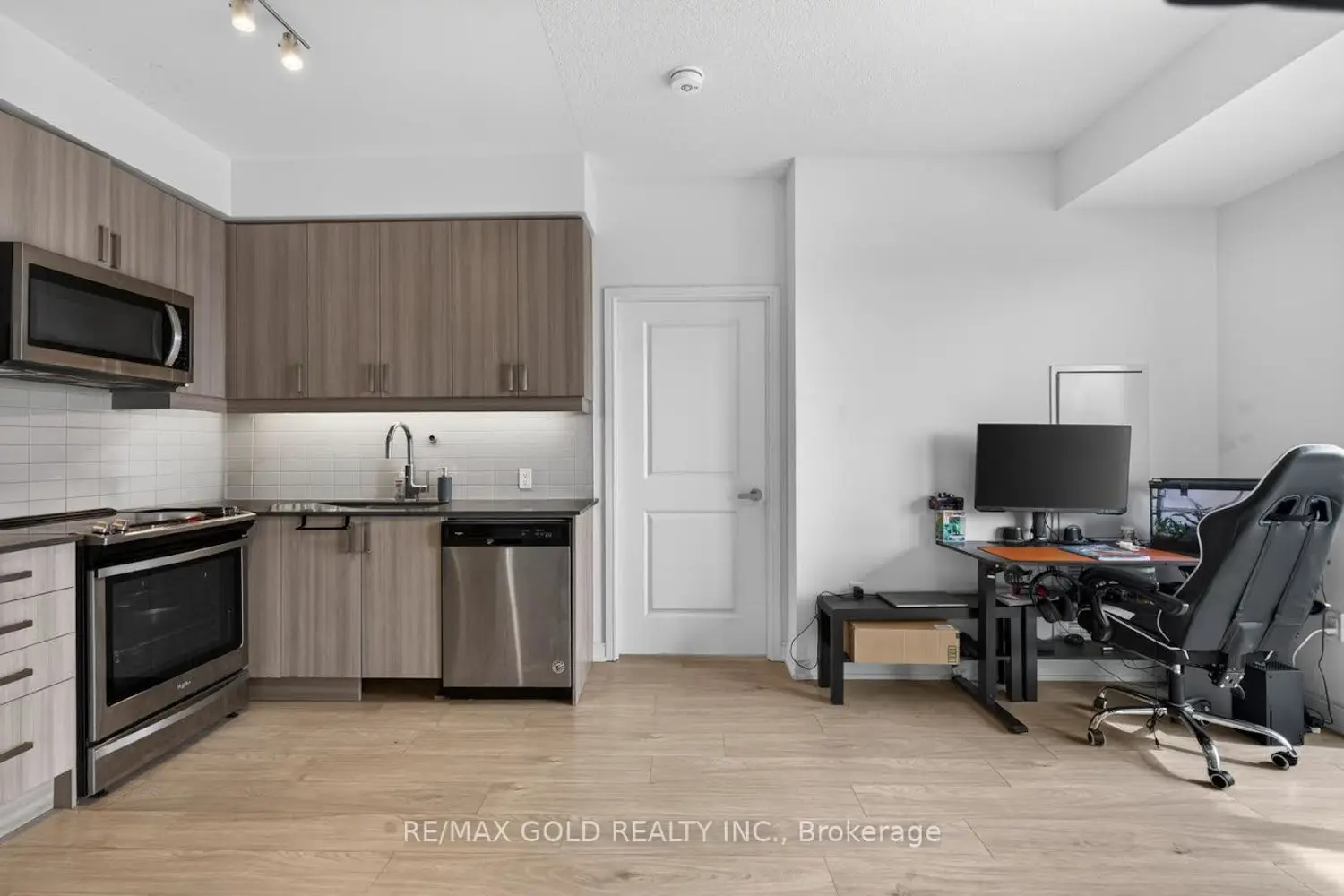 Additional image 7 of 8 Nahani Way 2508