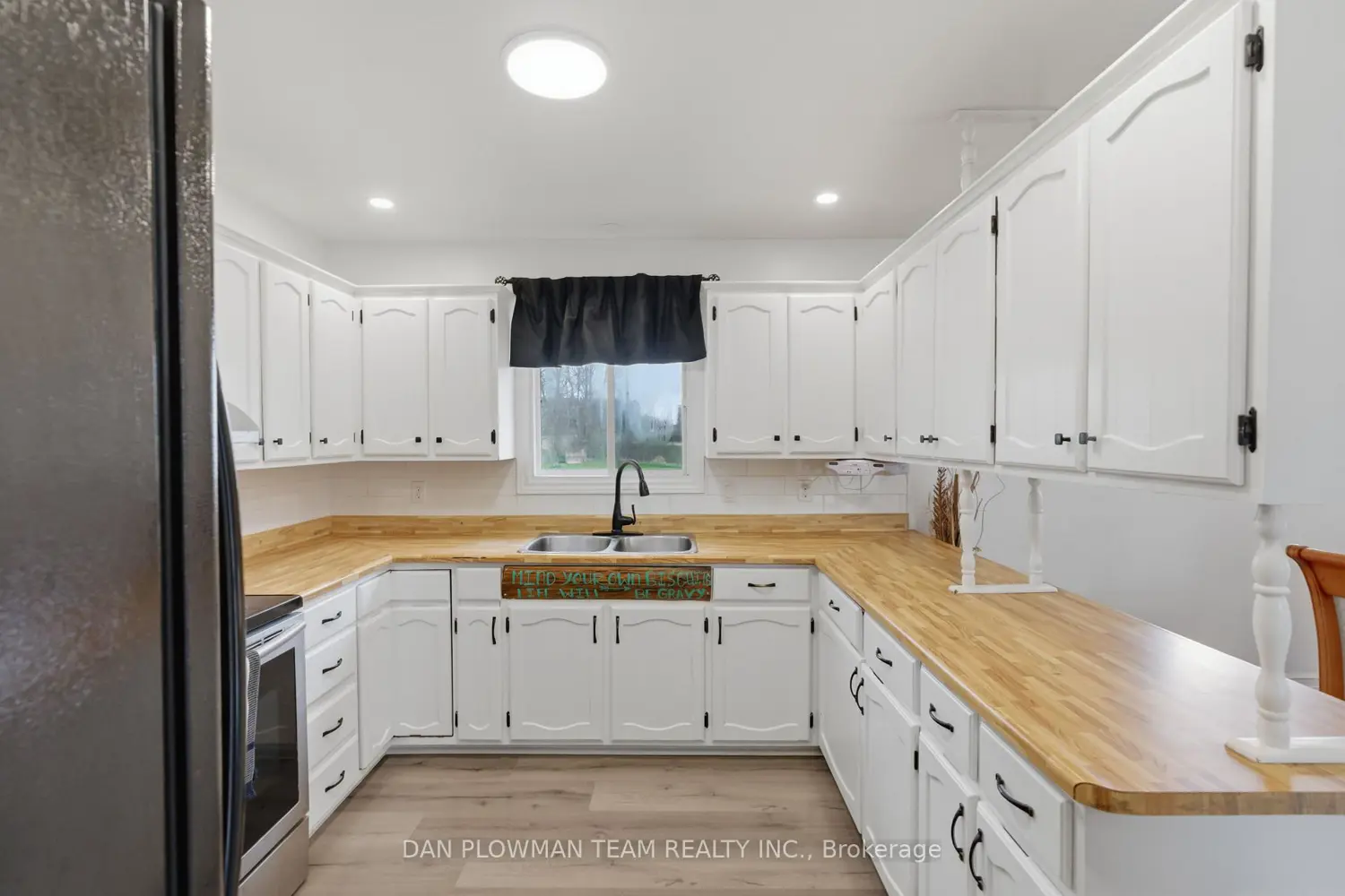 29 Hywood Road photo 3
