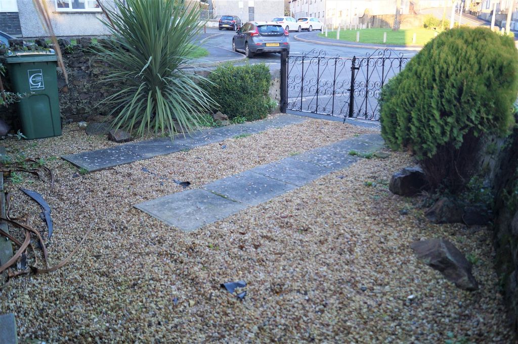 Additional image 10 of 3 bed semi-detached house to rentNorth Street, Pwllheli LL53