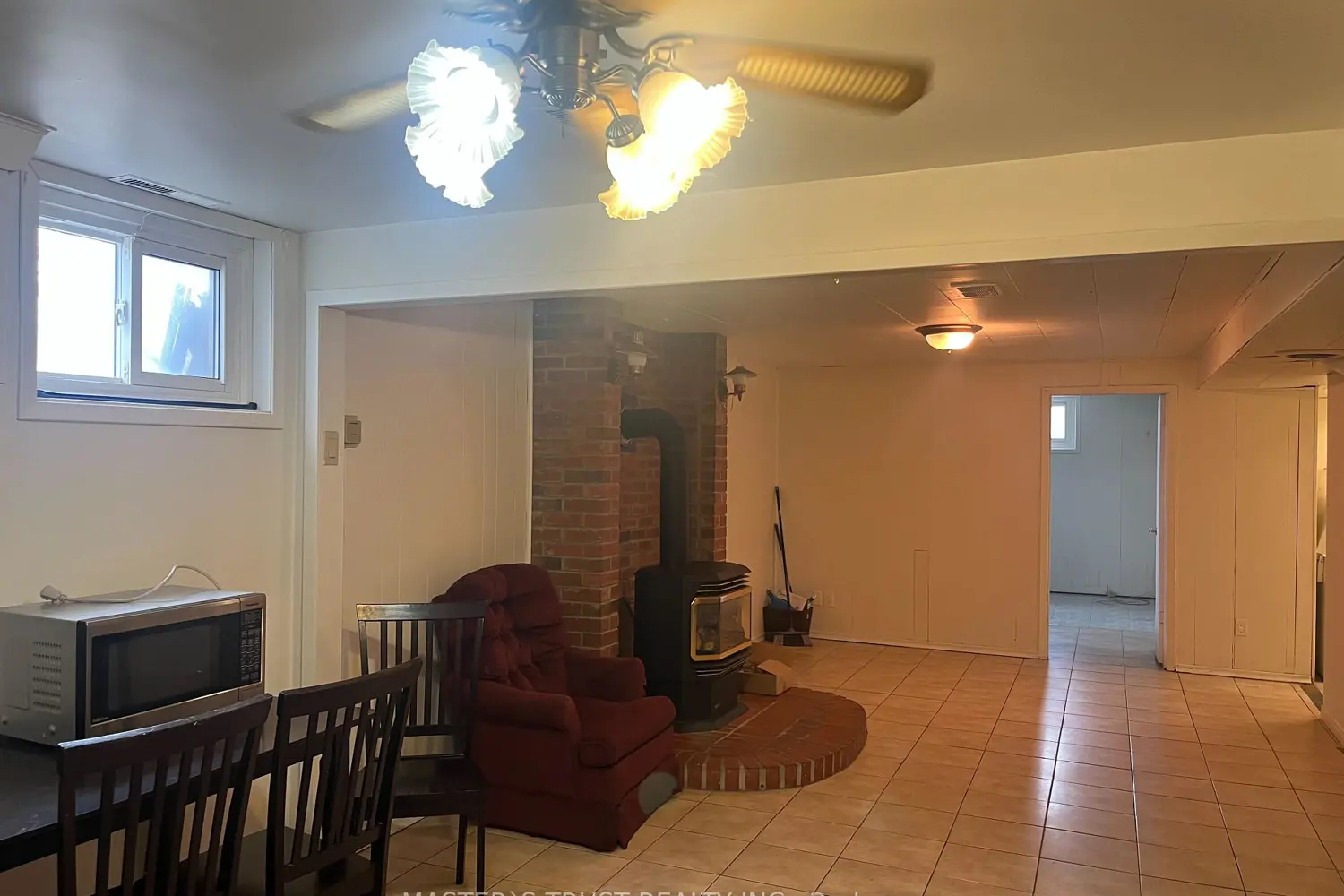 Additional image 12 of 5568 Drummond Road
