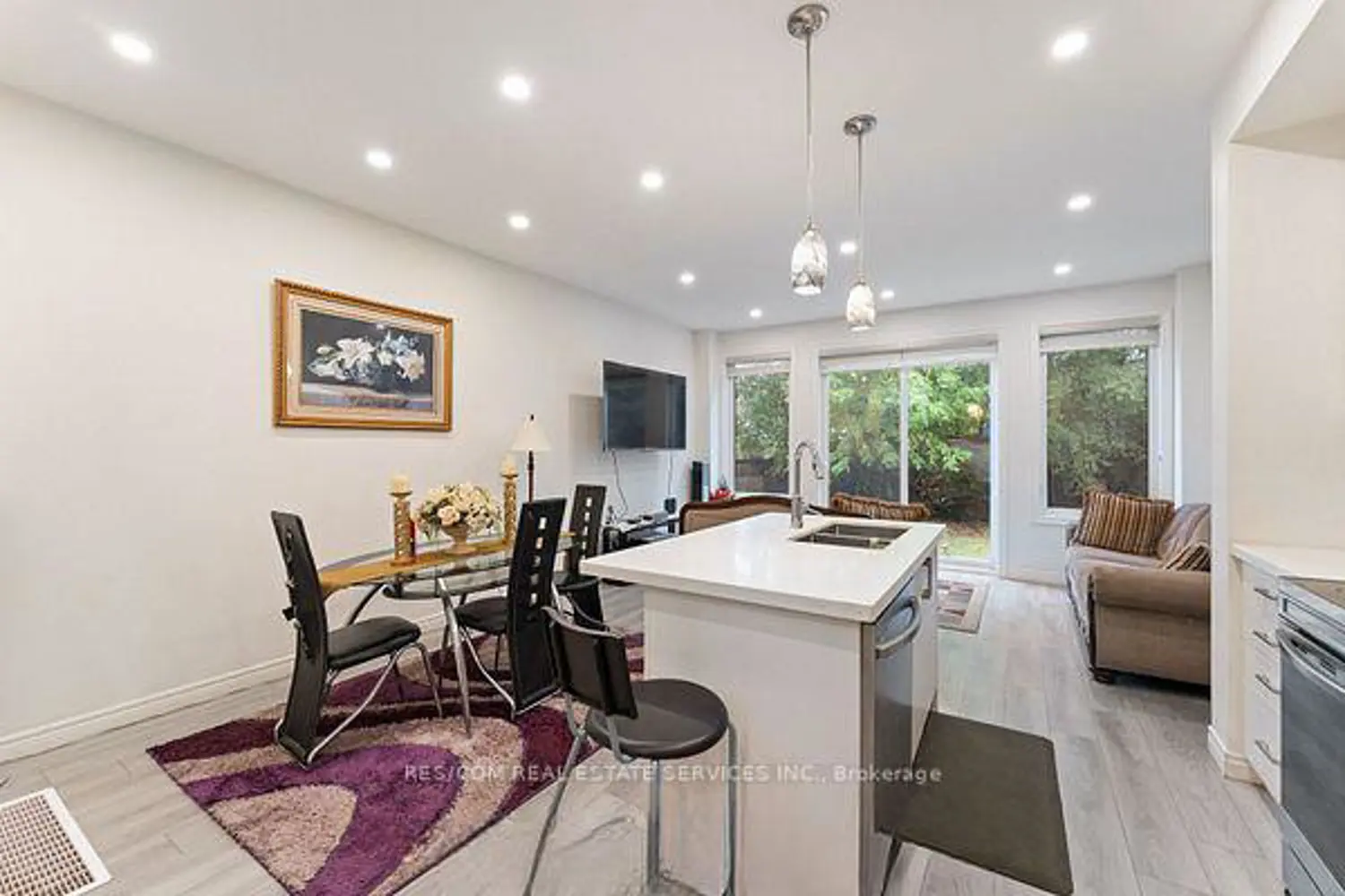 Additional image 3 of 535 Quebec Street