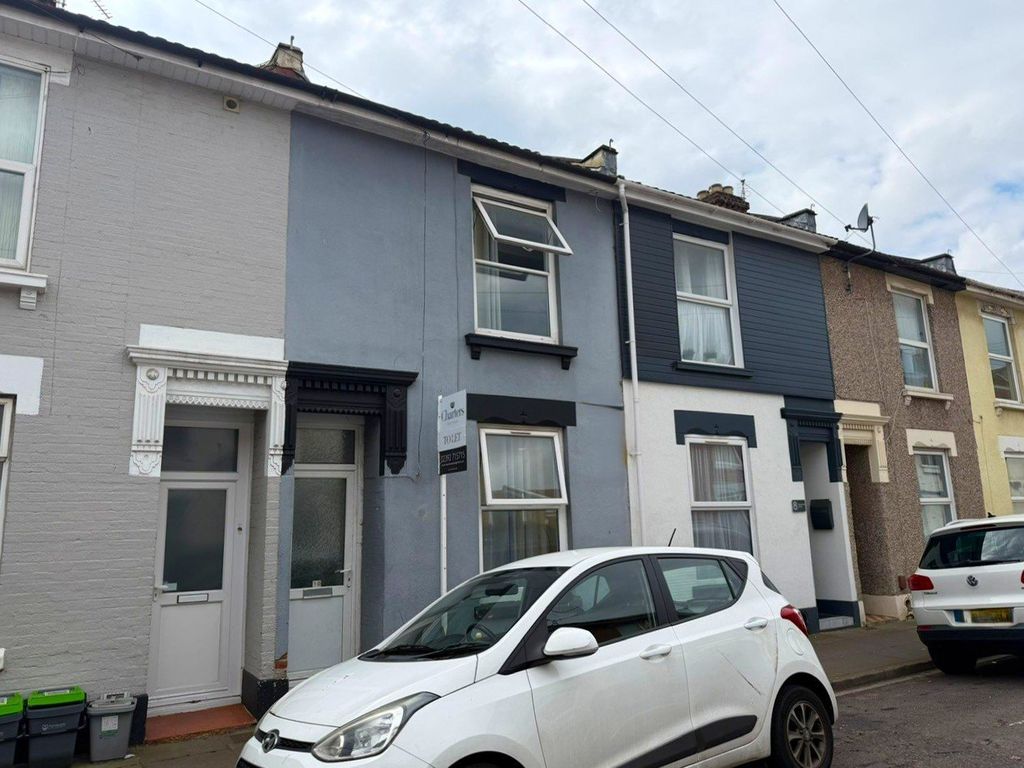 Additional image 6 of 7 bed shared accommodation to rentTelephone Road, Southsea, Hampshire PO4