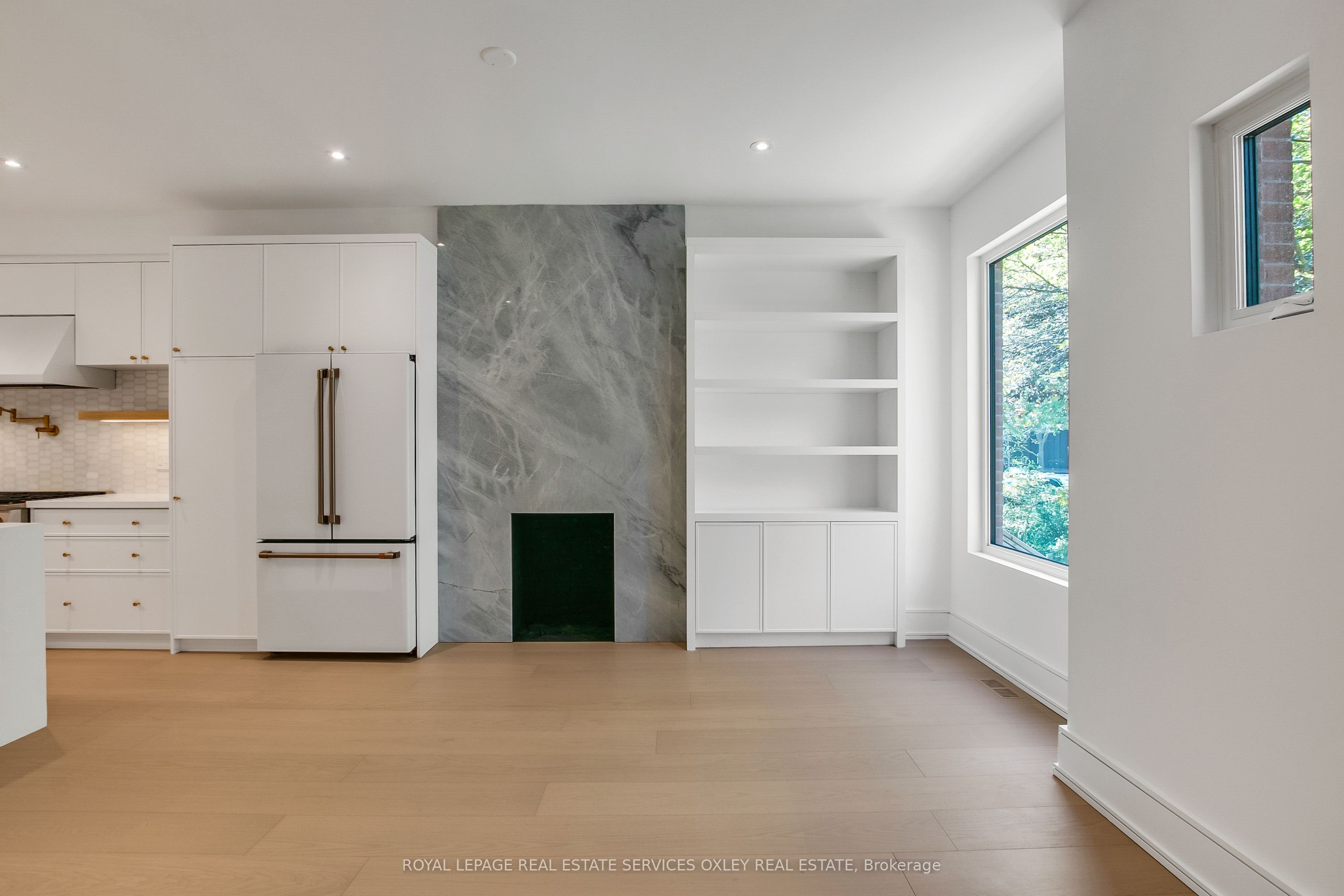 Additional image 4 of 195 Albany Avenue, Toronto, ON, M5R 3C7