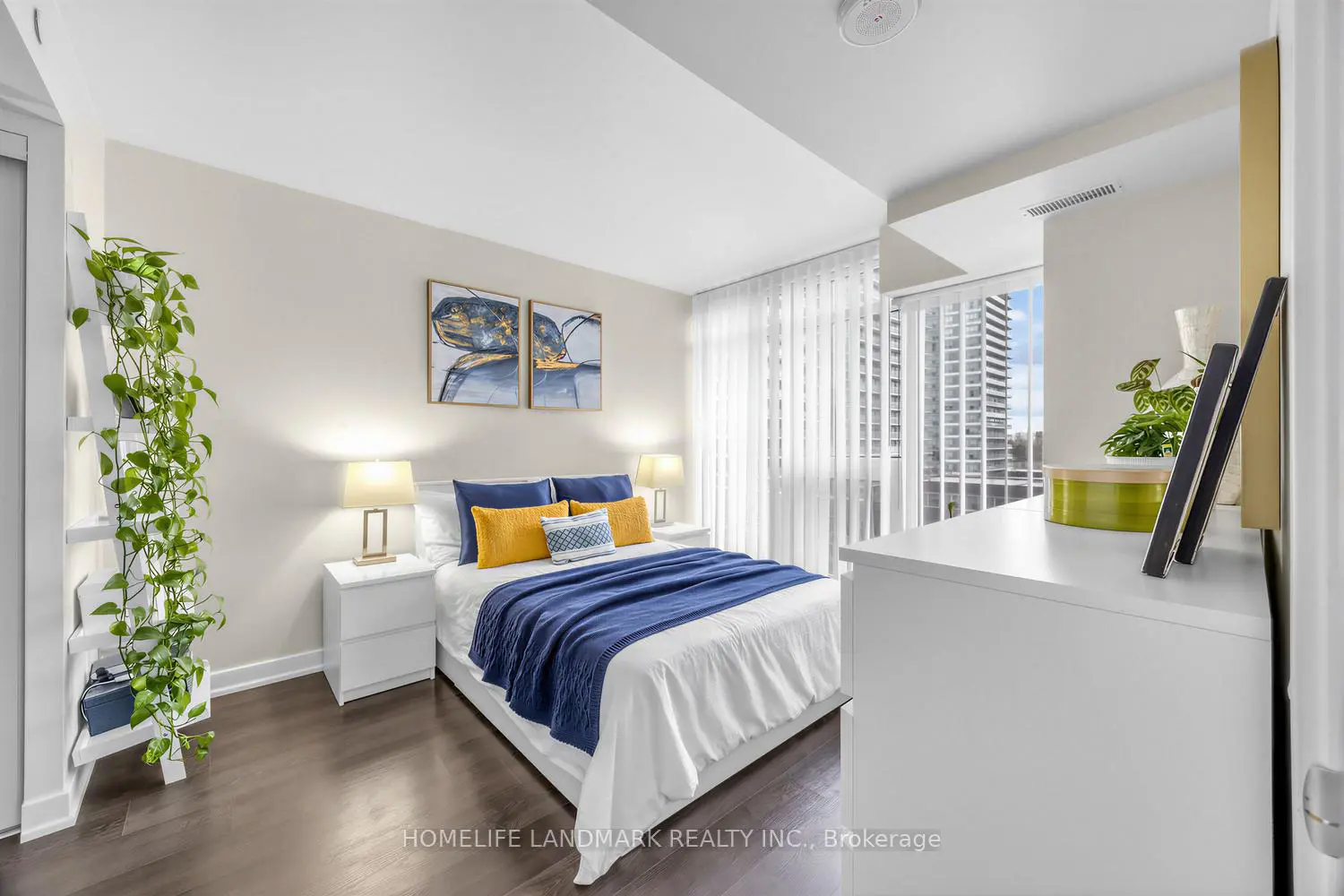 Additional image 14 of 72 Esther Shiner Boulevard 606
