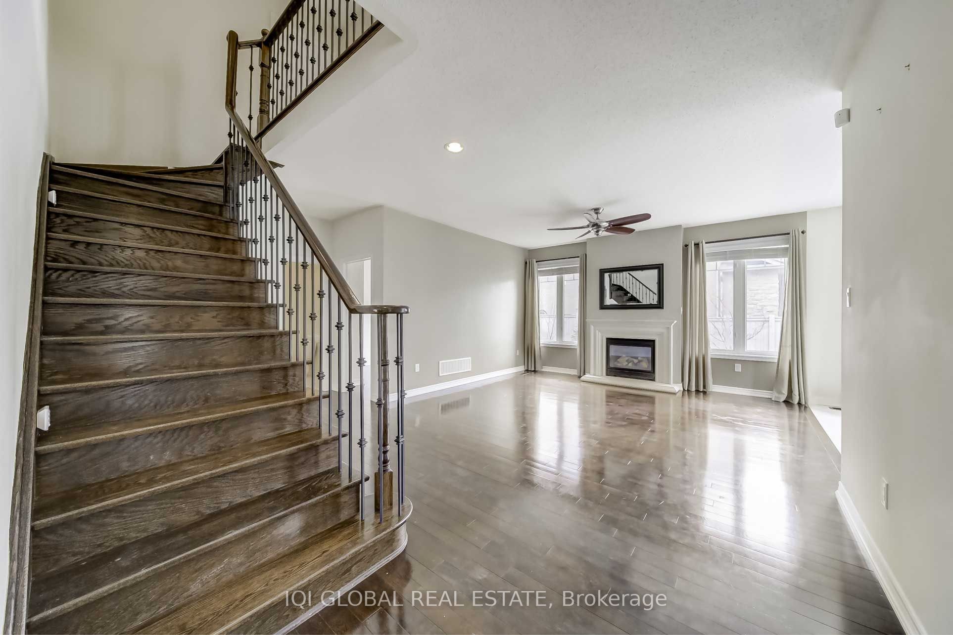 Additional image 6 of 2 Bowkett Drive, Richmond Hill, ON, L4E 0J8