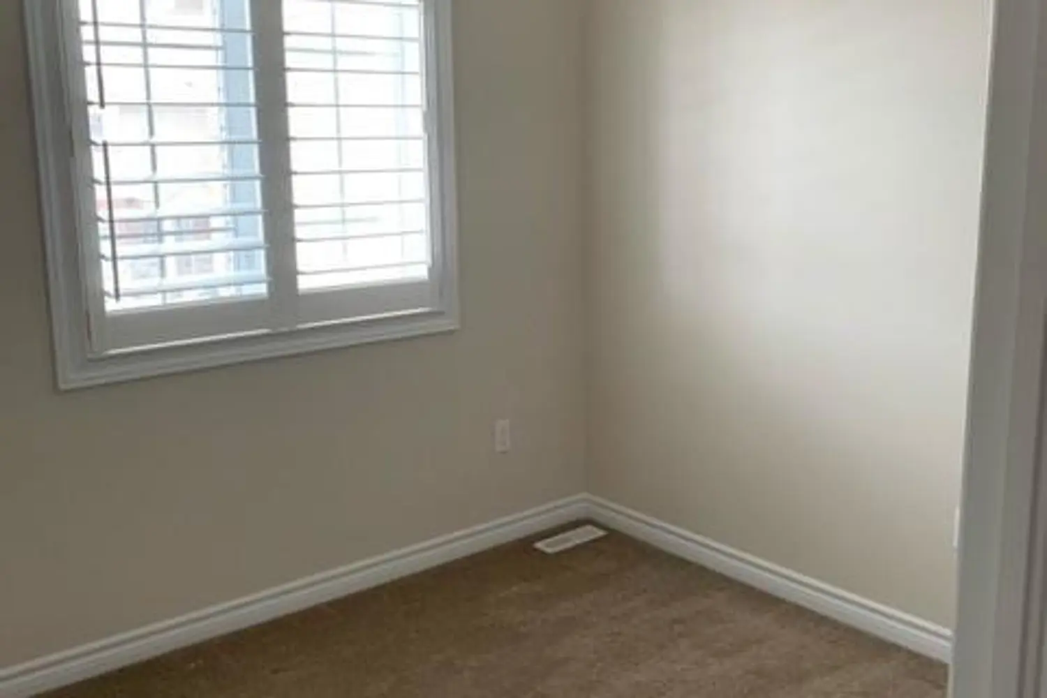Additional image 8 of 3399 Castle Rock Place 20