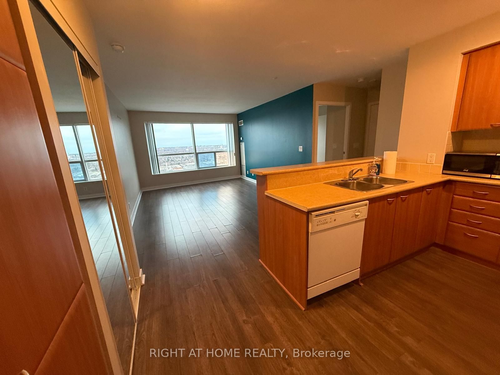 Additional image 2 of 3507-38 Lee Centre Drive, Toronto, ON, M1H 3J7