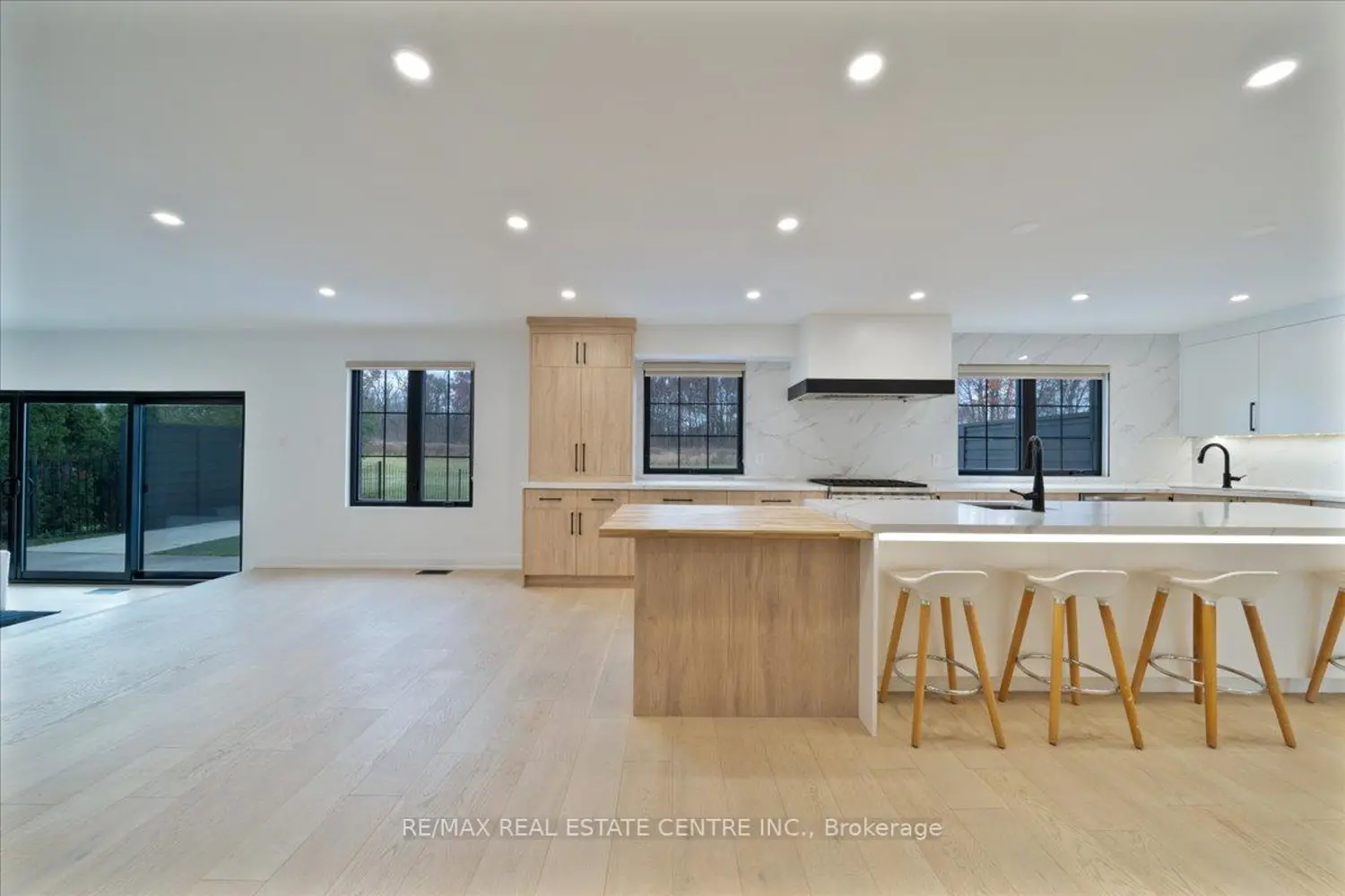 Additional image 8 of 32 Elena Court
