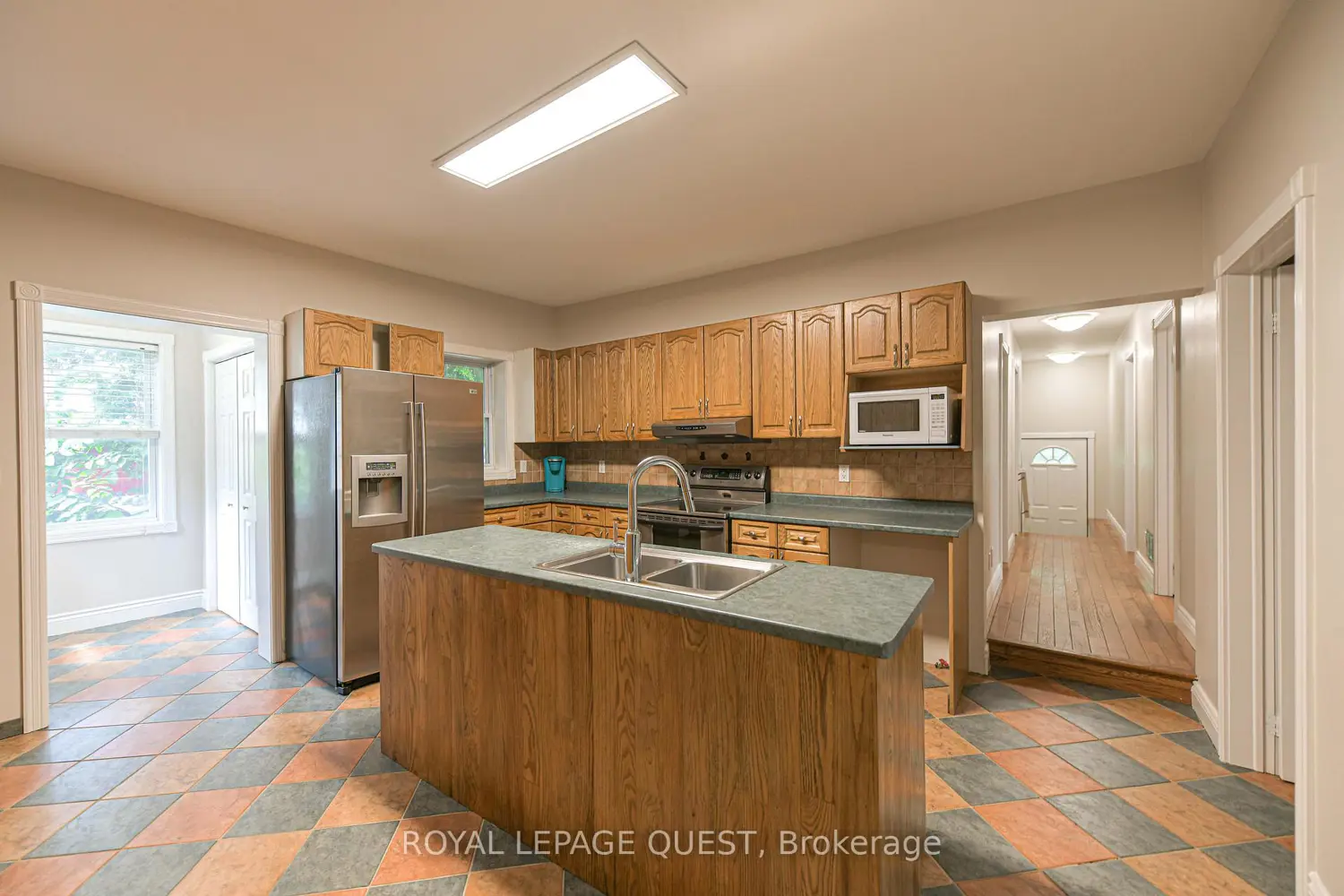 Additional image 9 of 1046 Southwood Road