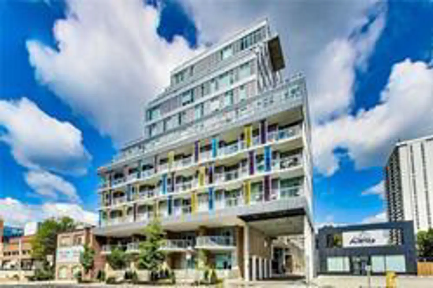 68 Merton Street 204