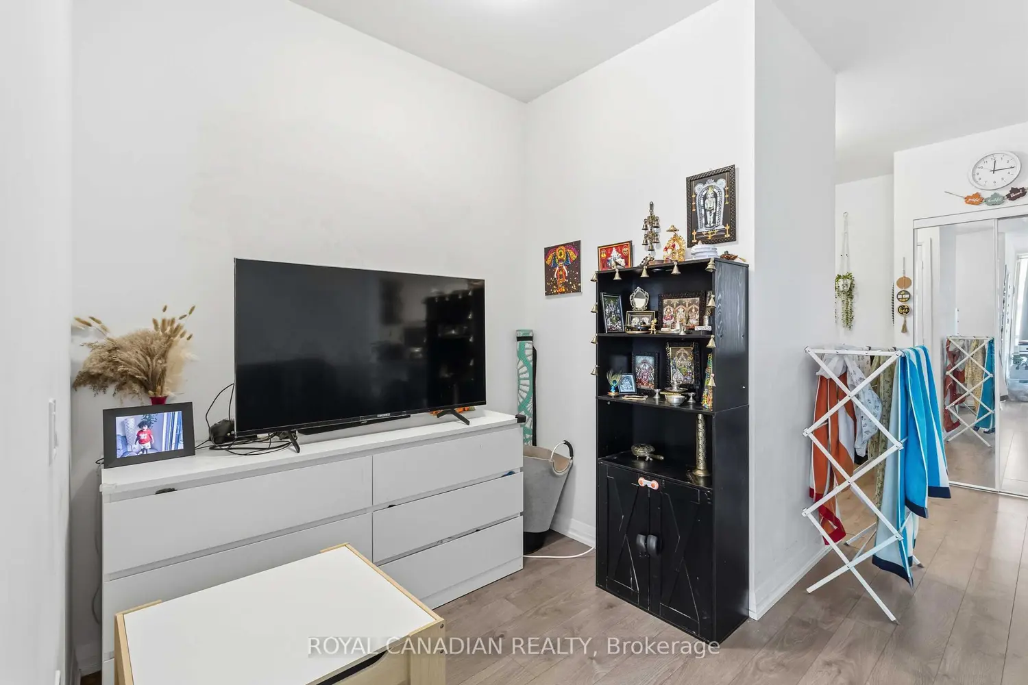 Additional image 16 of 65 Watergarden Drive 1501