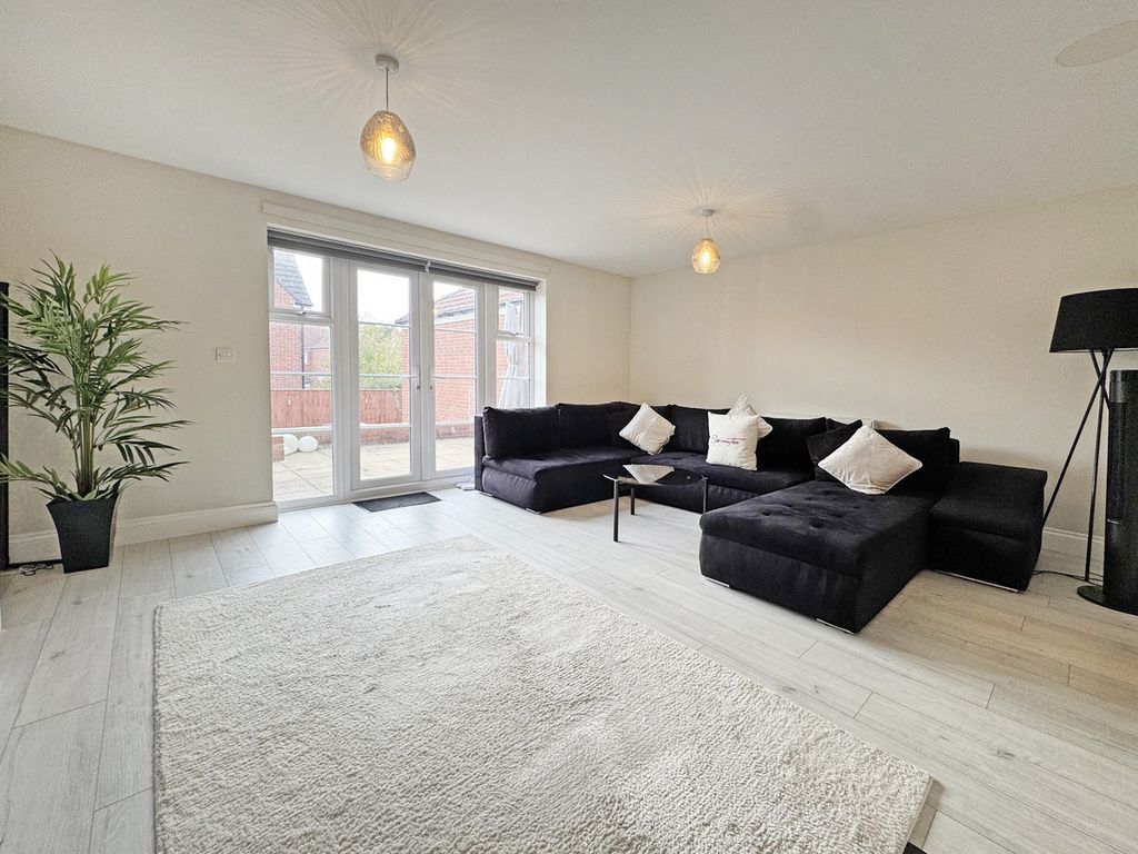 Additional image 15 of 4 bed semi-detached house to rentButtercup Avenue, Billingham, 5 TS22