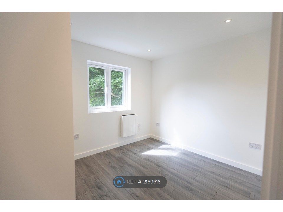 Additional image 8 of 2 bed flat to rentThe Headlands, Penryn TR10