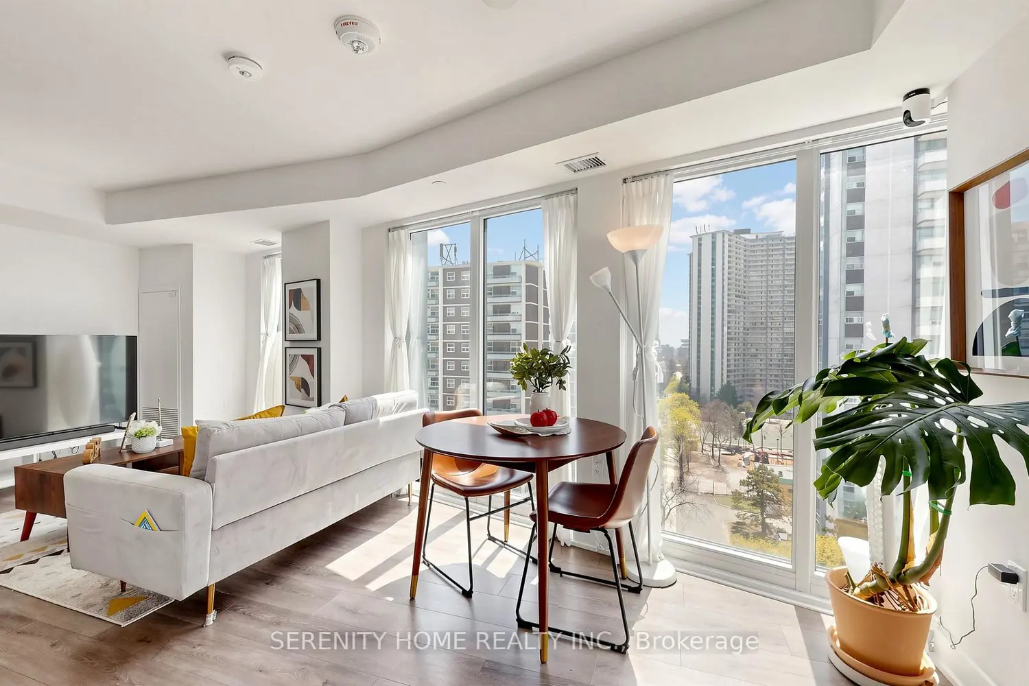 Additional image 2 of 575 Bloor Street 908