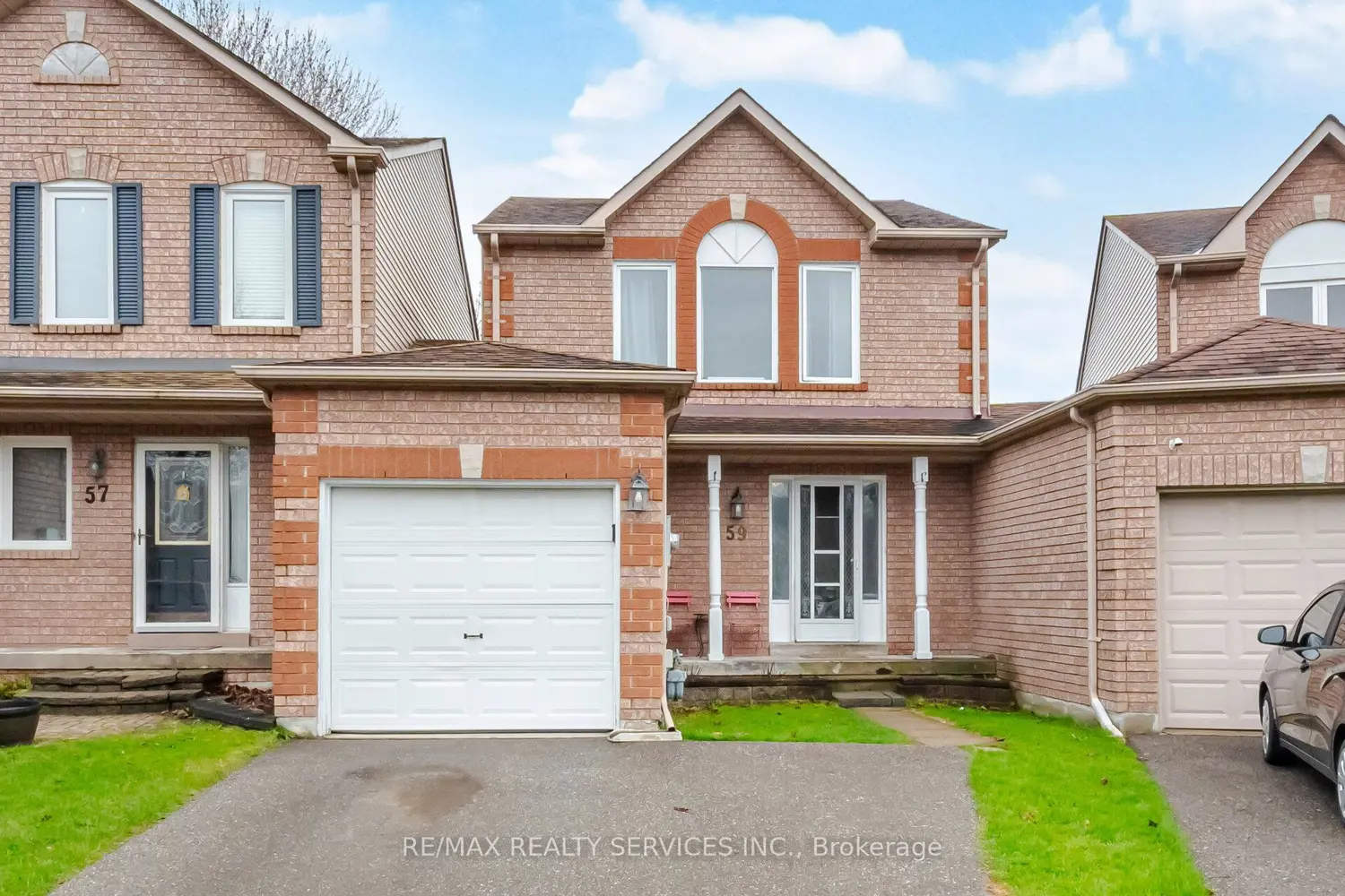 59 Fry Crescent