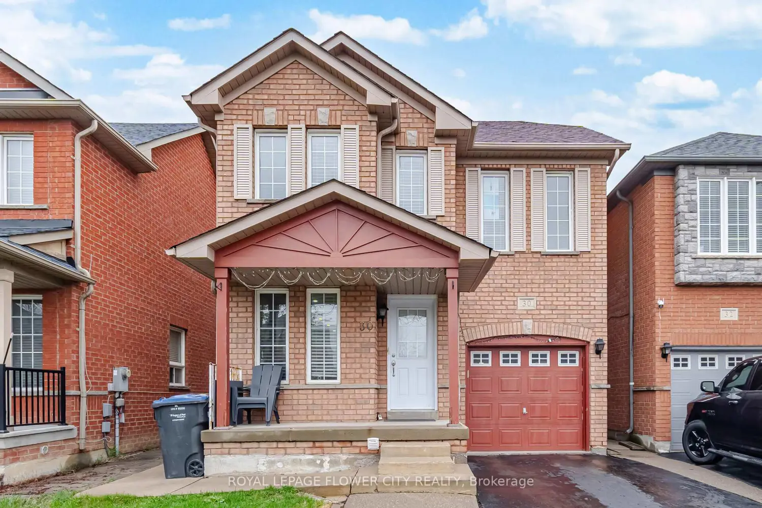30 Ridgefield Court