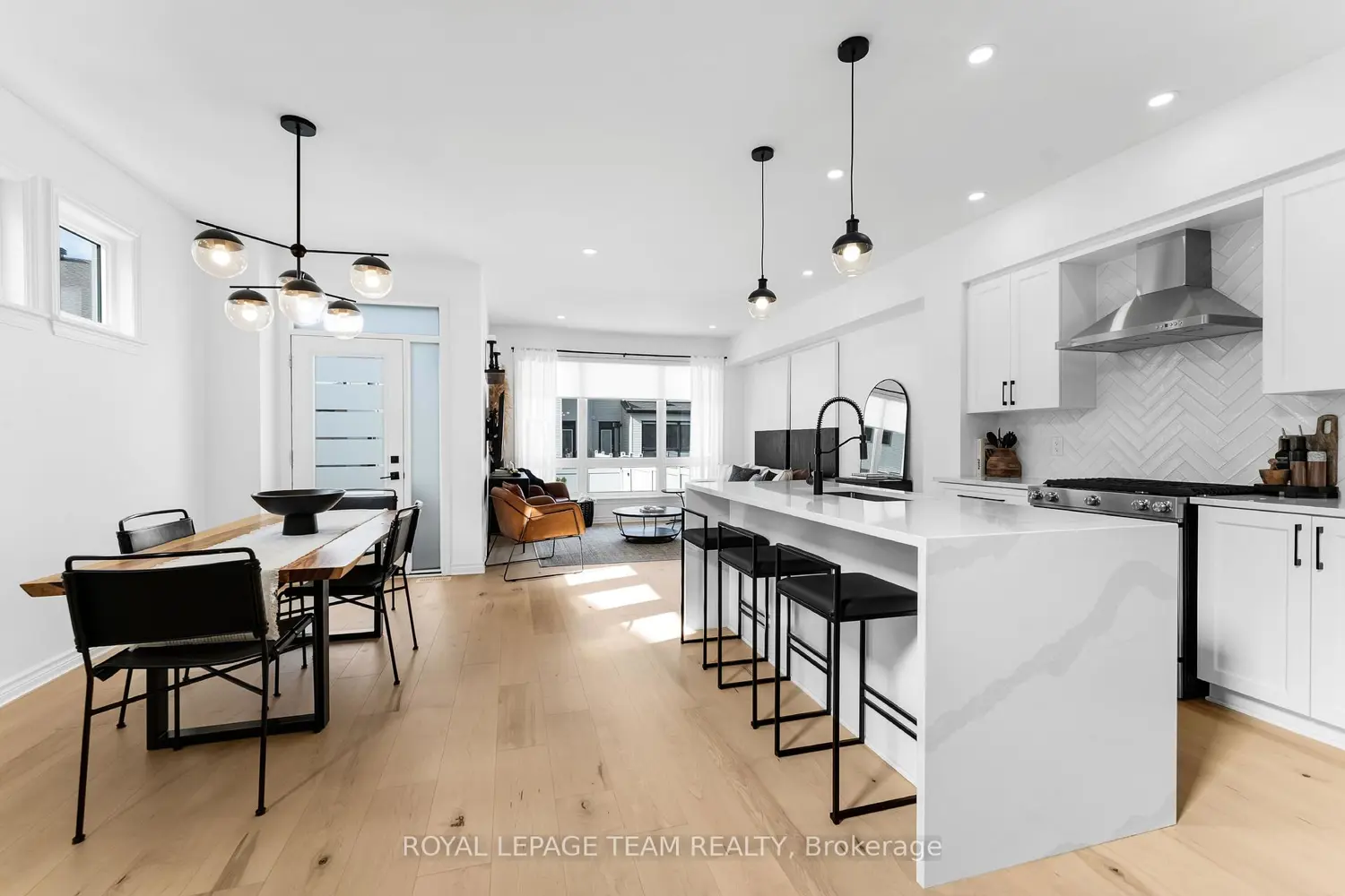808 Chipping Circle photo 5