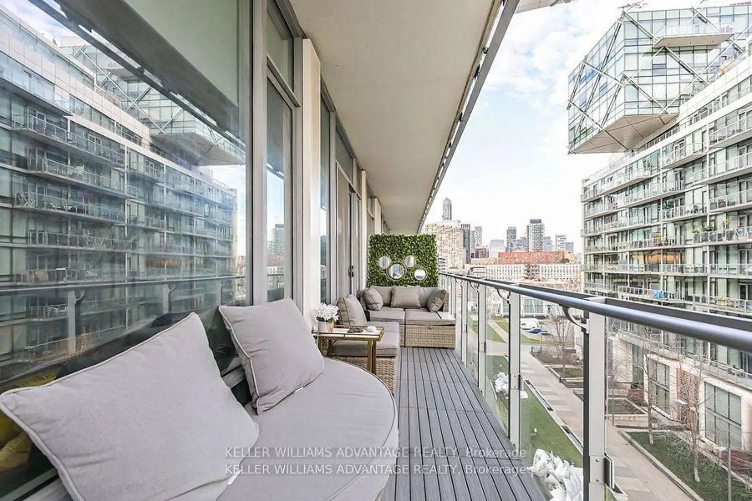 Additional image 5 of 29 Queens Quay 616