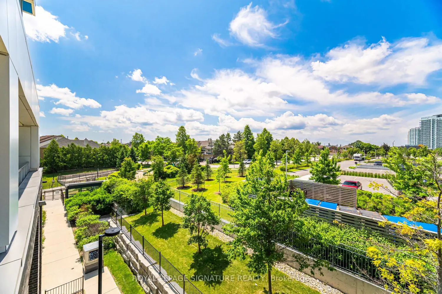 Additional image 14 of 2560 Eglinton Avenue 313