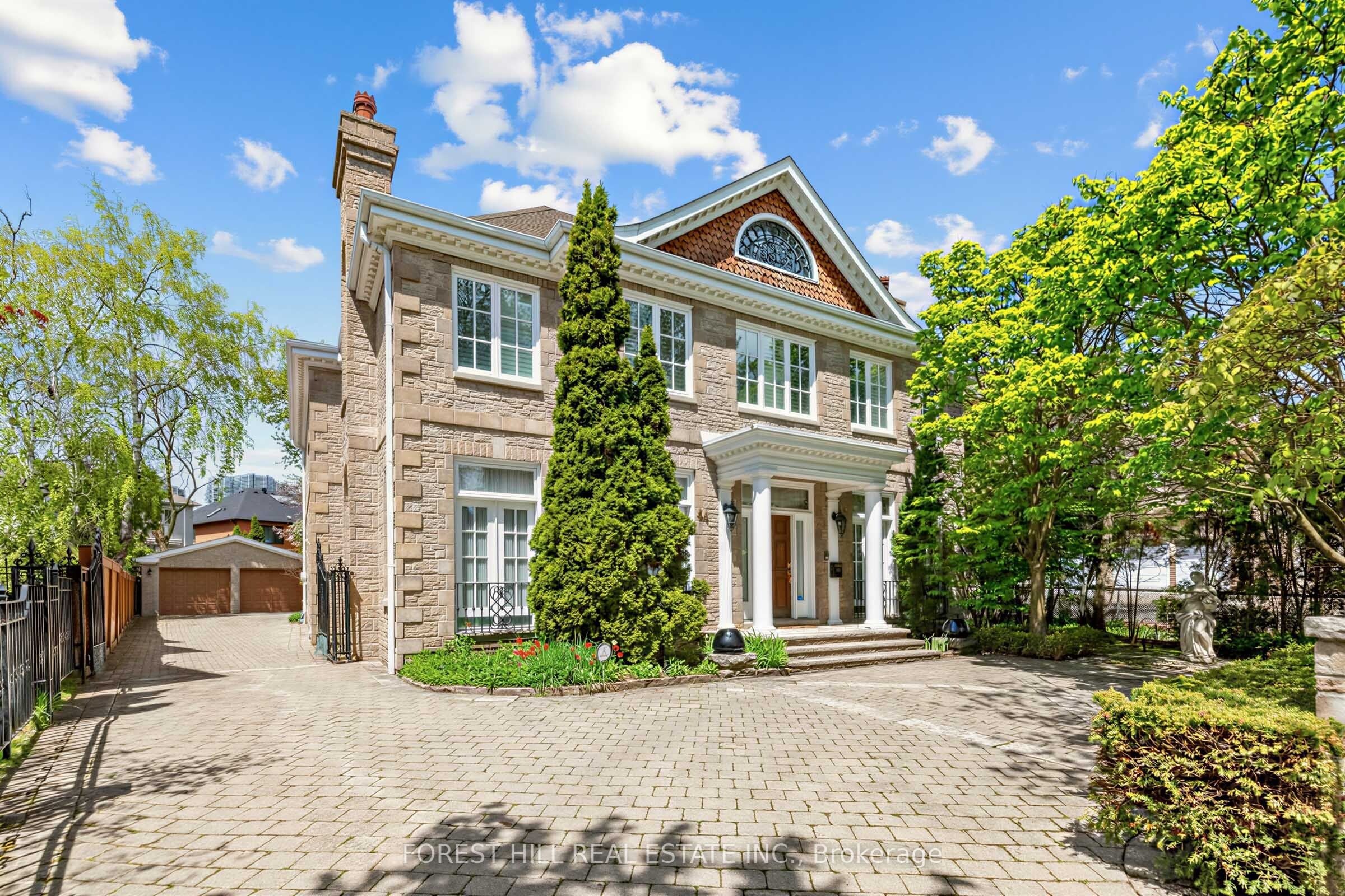 44 Cotswold Crescent, Toronto, ON, M2P 1N2