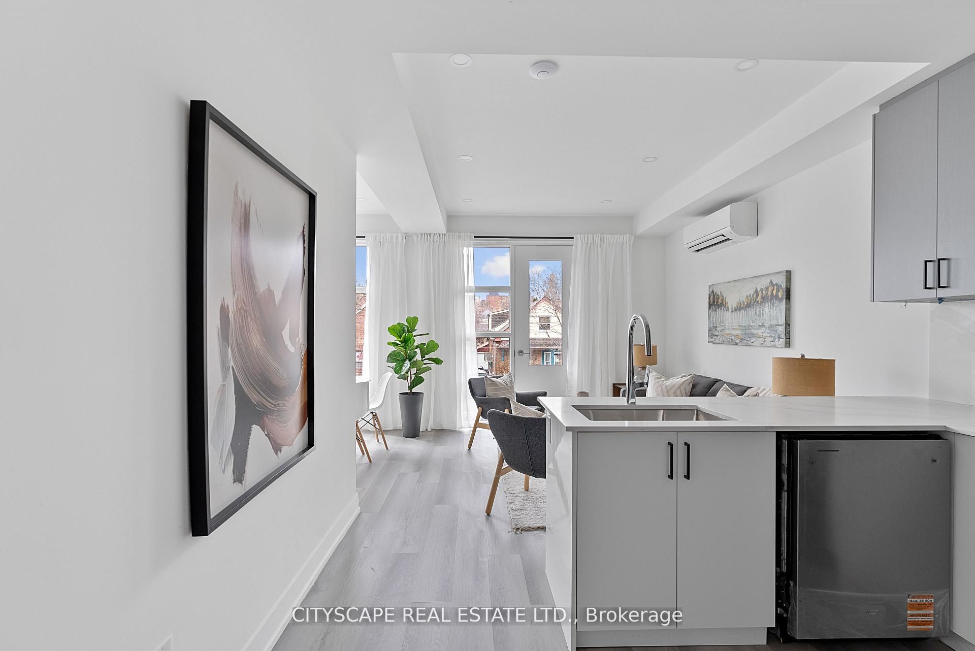 Additional image 6 of 4 Upper-587 Oakwood Avenue, Toronto, ON, M6E 2X8