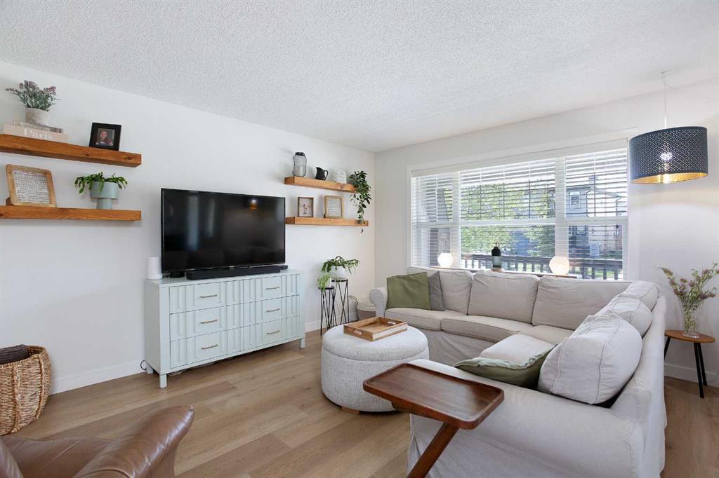 Additional image 4 of 130 Luxstone Way SW, Airdrie, AB, T4B 0H6