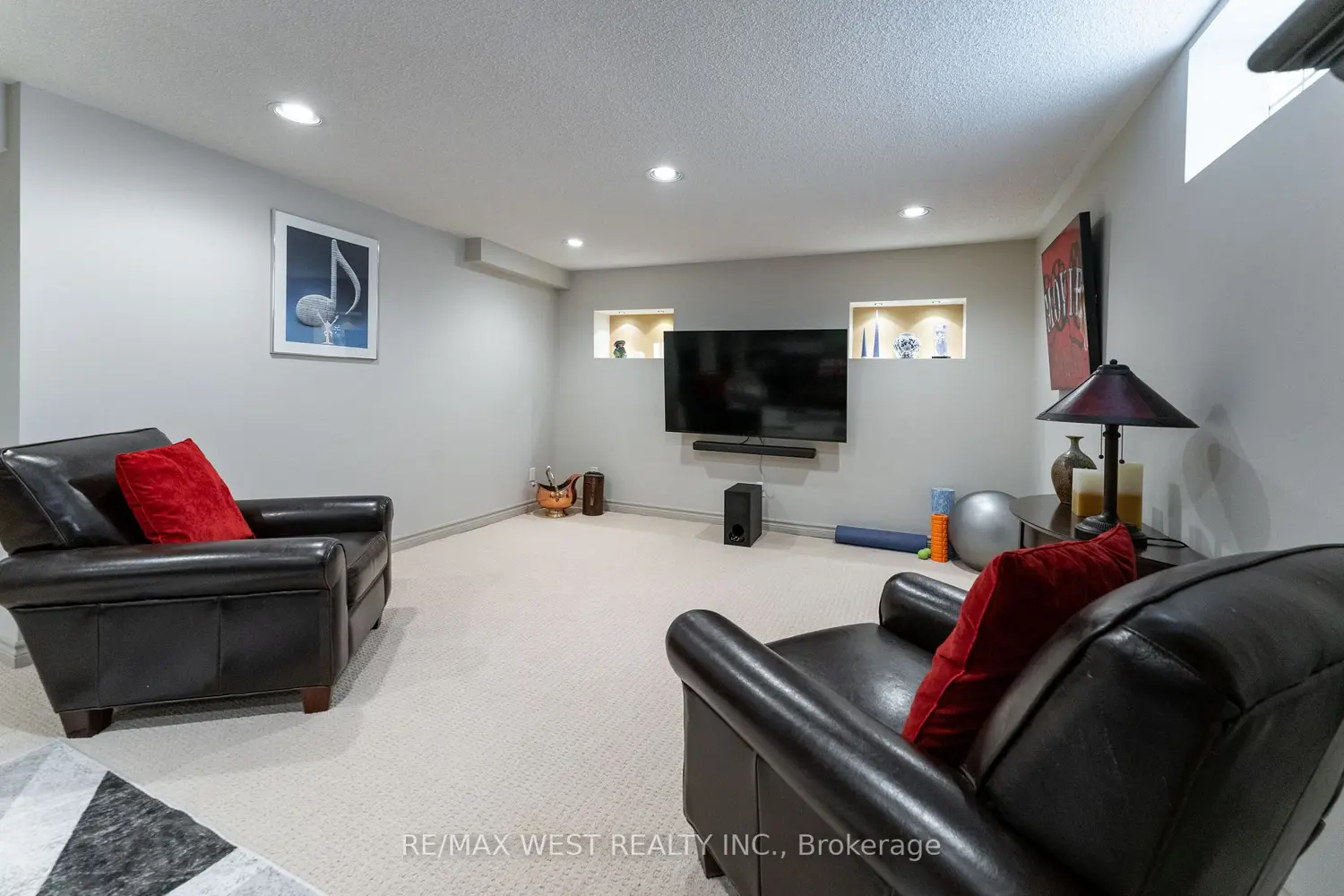 Additional image 12 of 46 Orchard View Boulevard