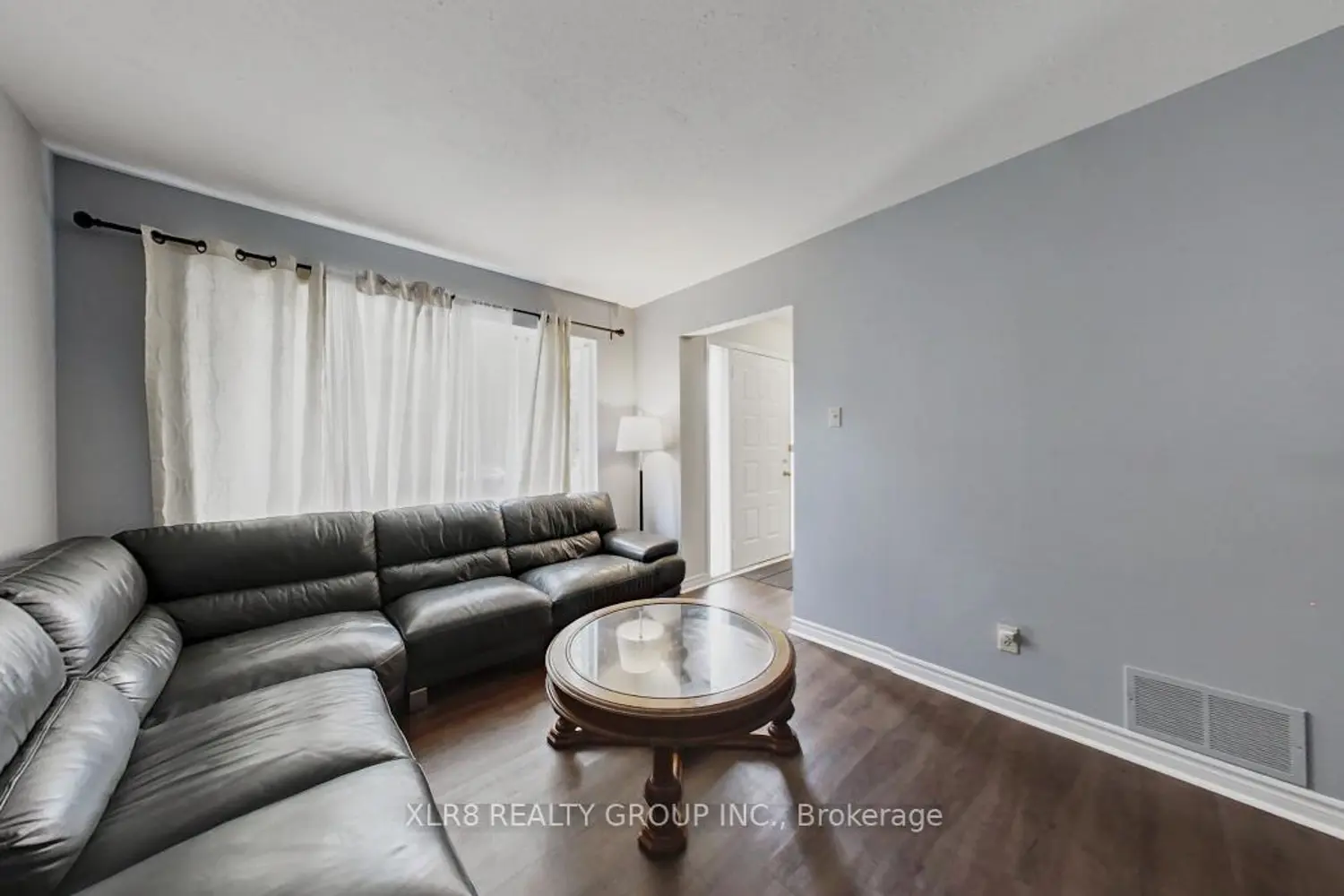 12 John Sidney Crescent photo 5