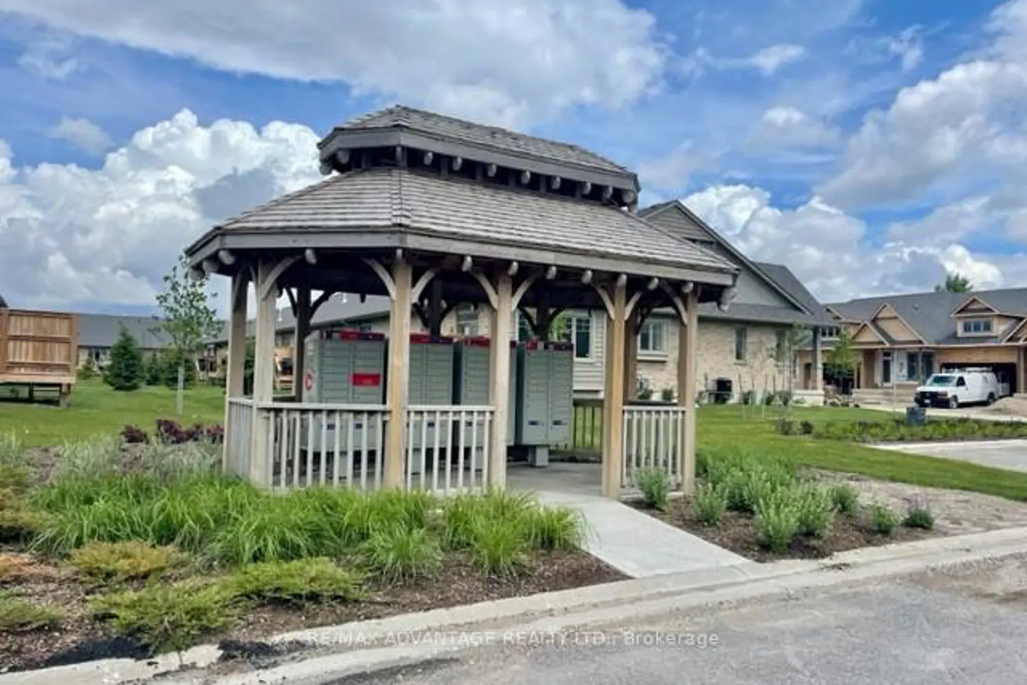 Additional image 18 of 2650 Buroak Drive 54