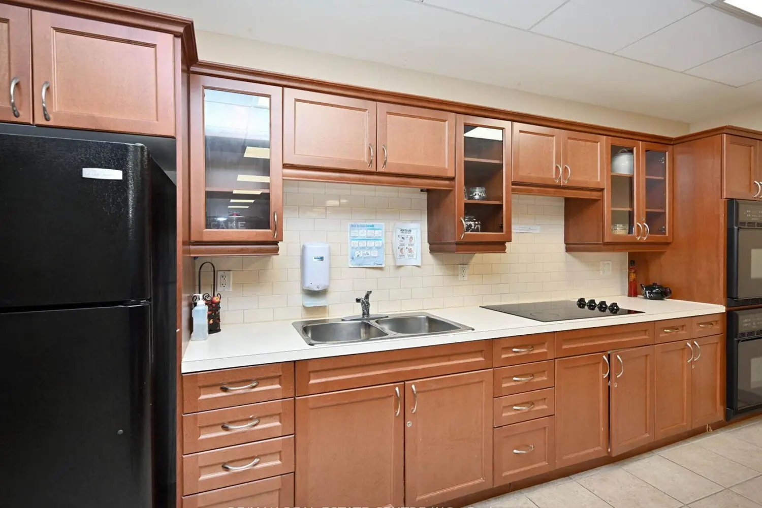 Additional image 20 of 810 Scollard Court 309