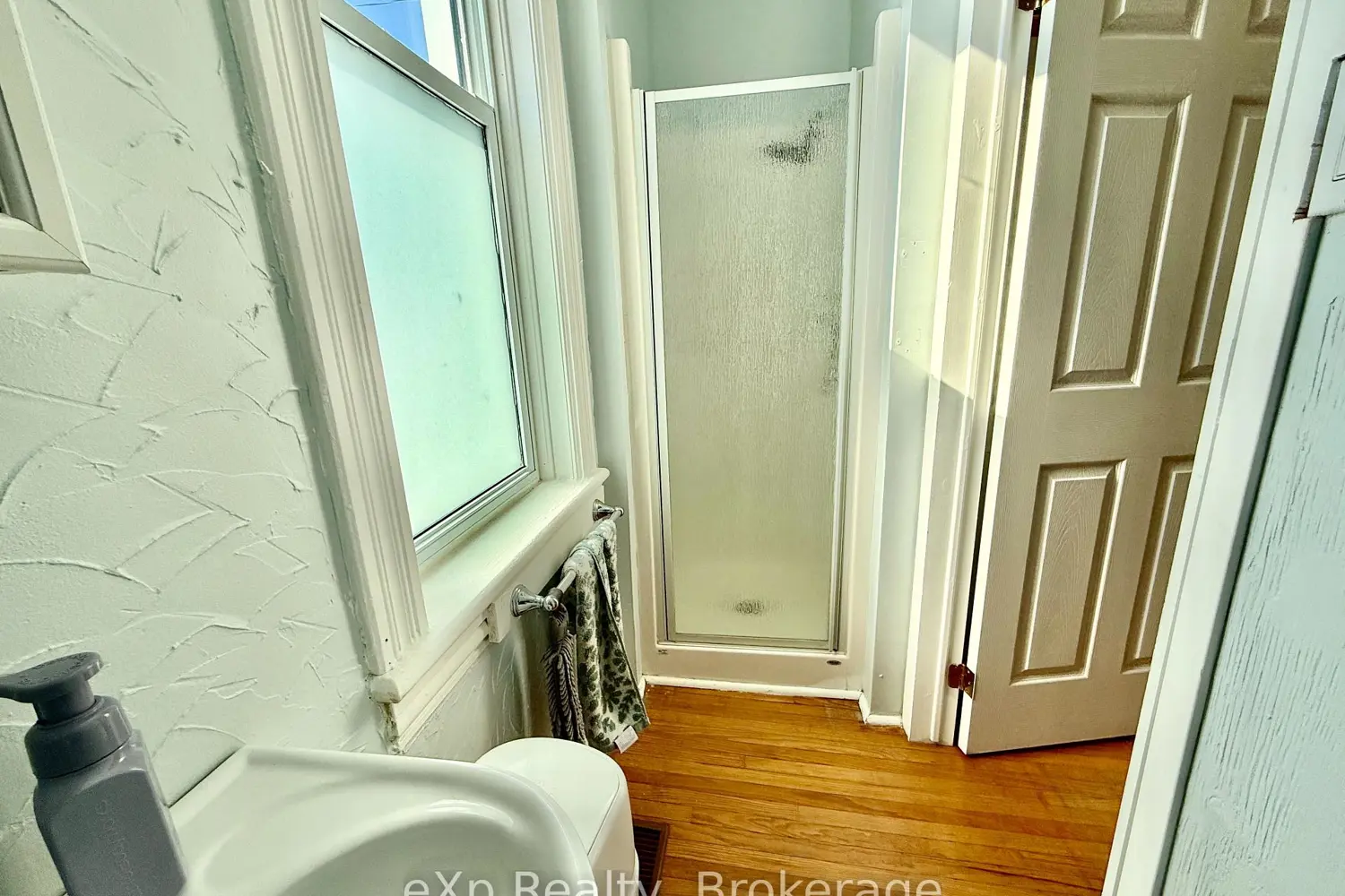 Additional image 10 of 630 Gibson Street