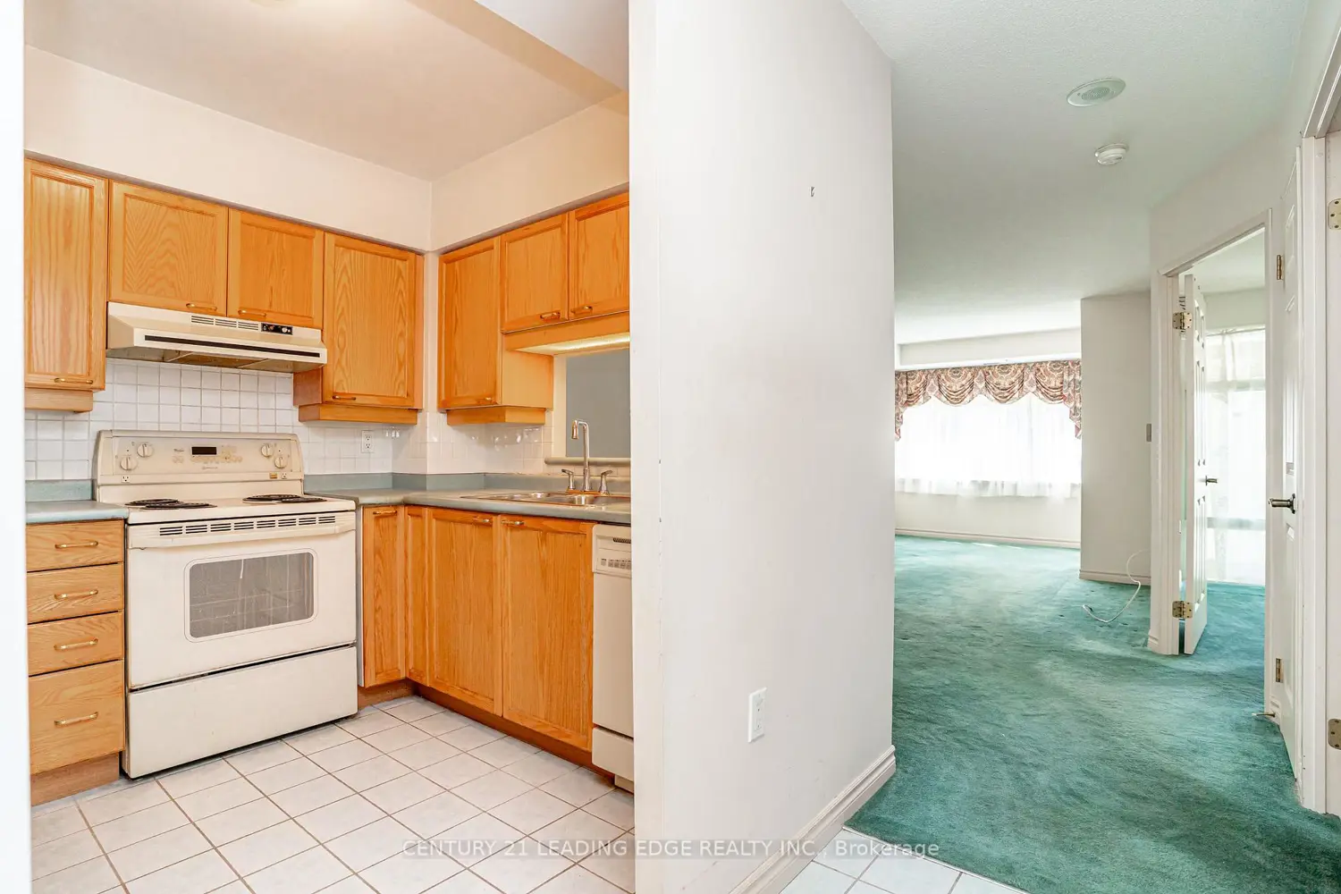 Additional image 10 of 115 Bonis Avenue 210